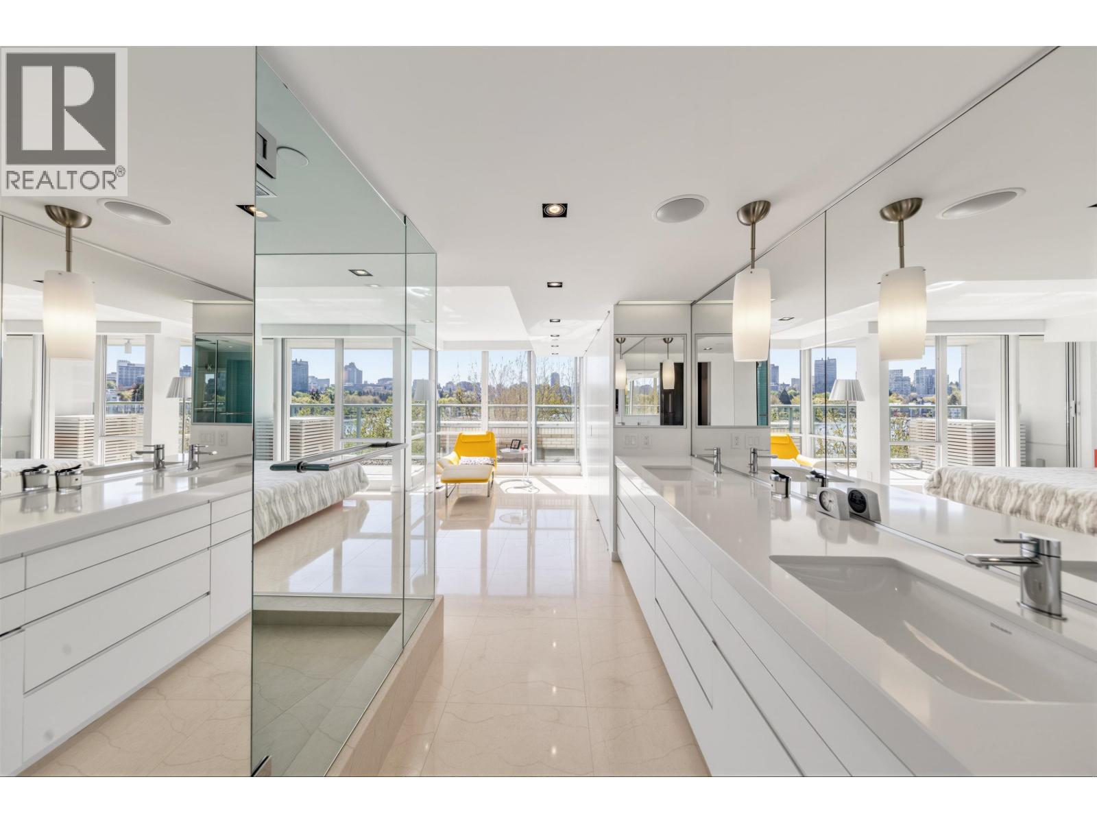 606 1288 MARINASIDE CRESCENT, Vancouver