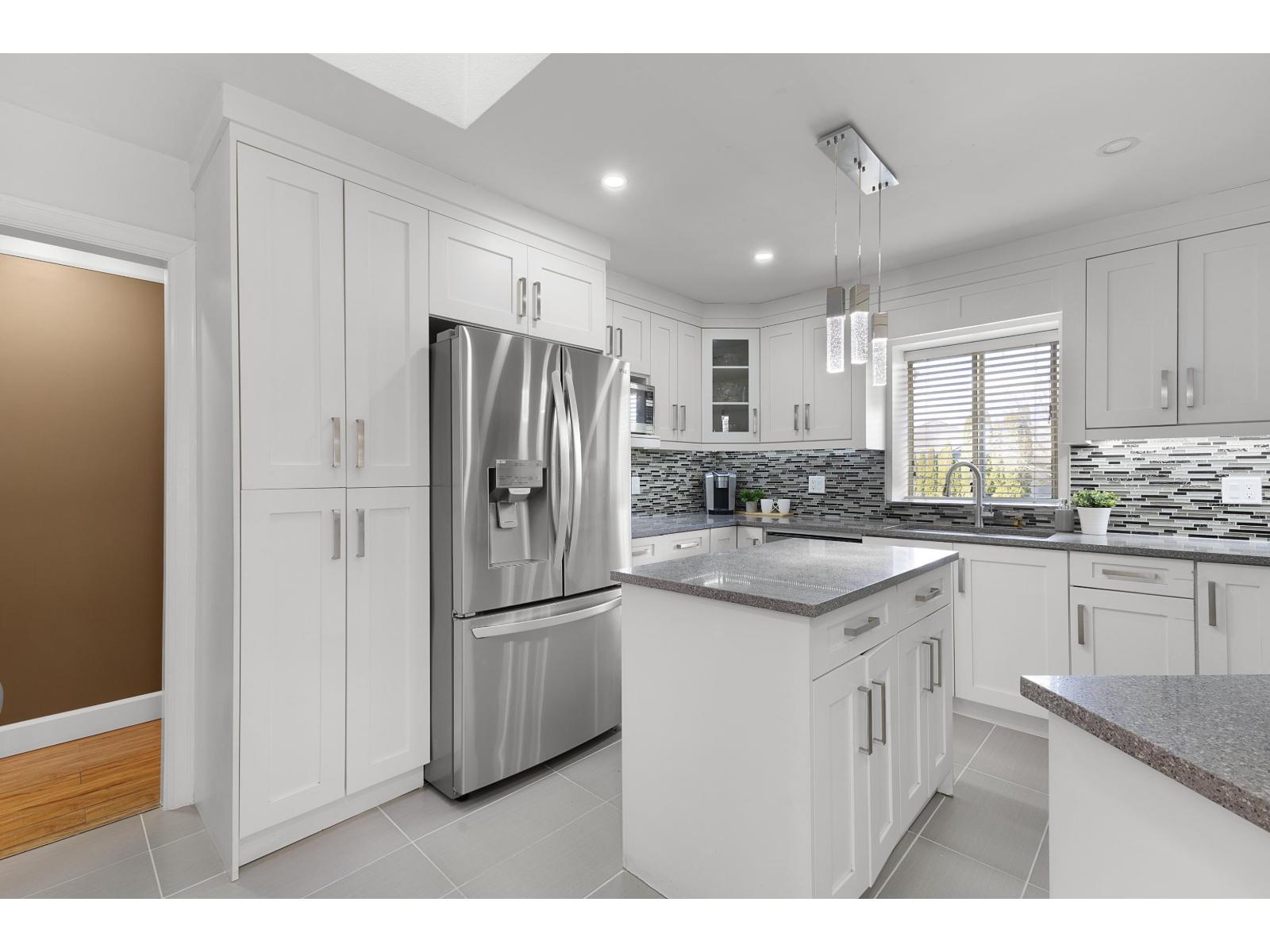7 Bed, 5 Bath House for Sale in Surrey – 12604 68 AVENUE, Surrey - Image 18