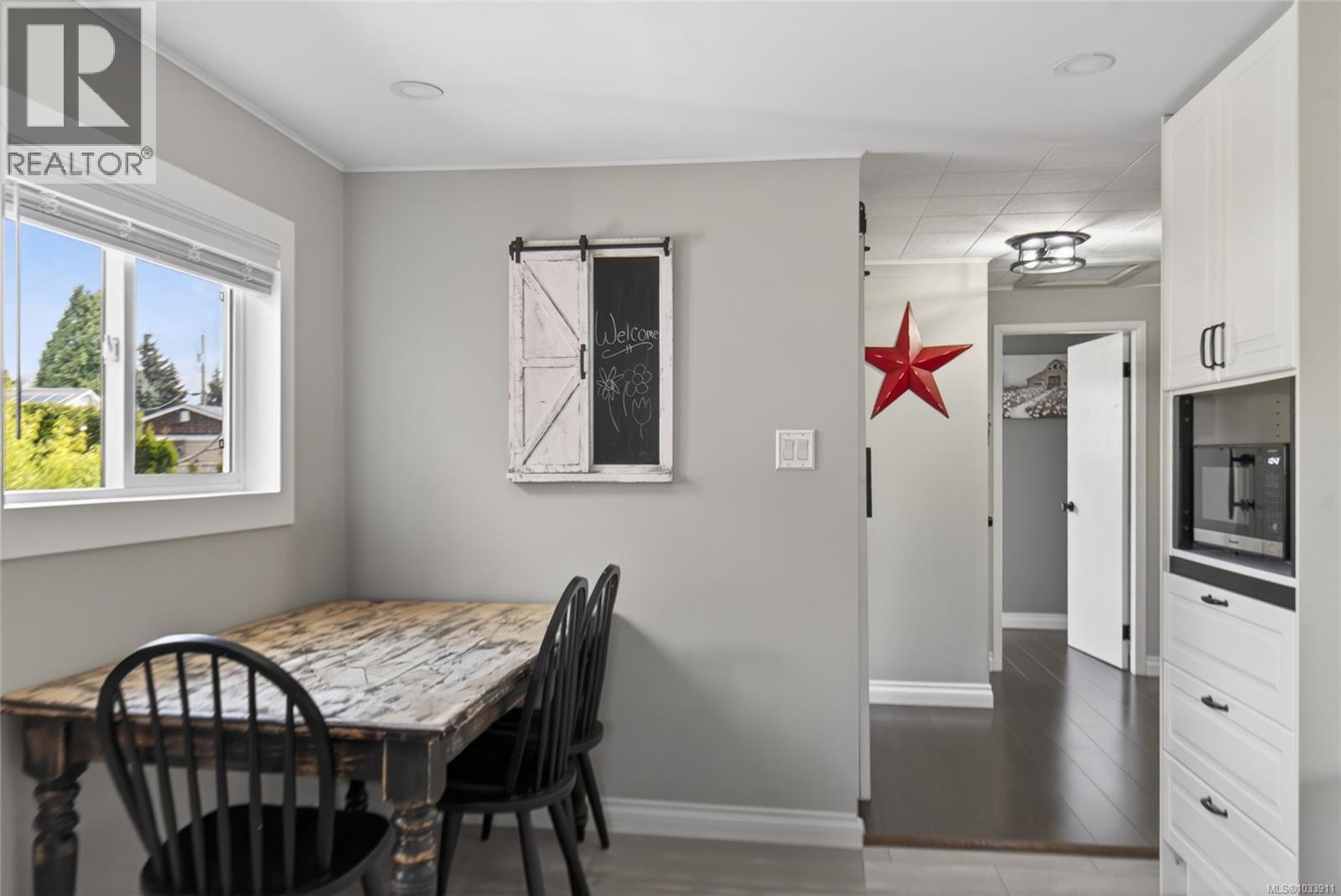 921 Wharncliffe Rd - 12