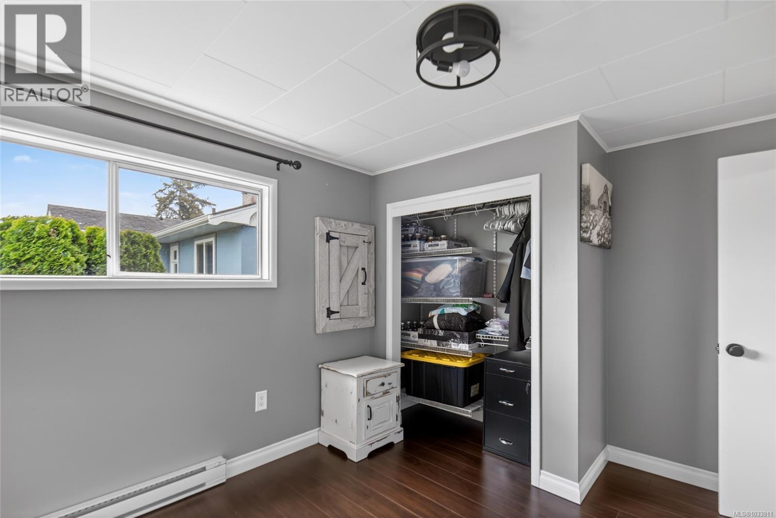 921 Wharncliffe Rd - 22