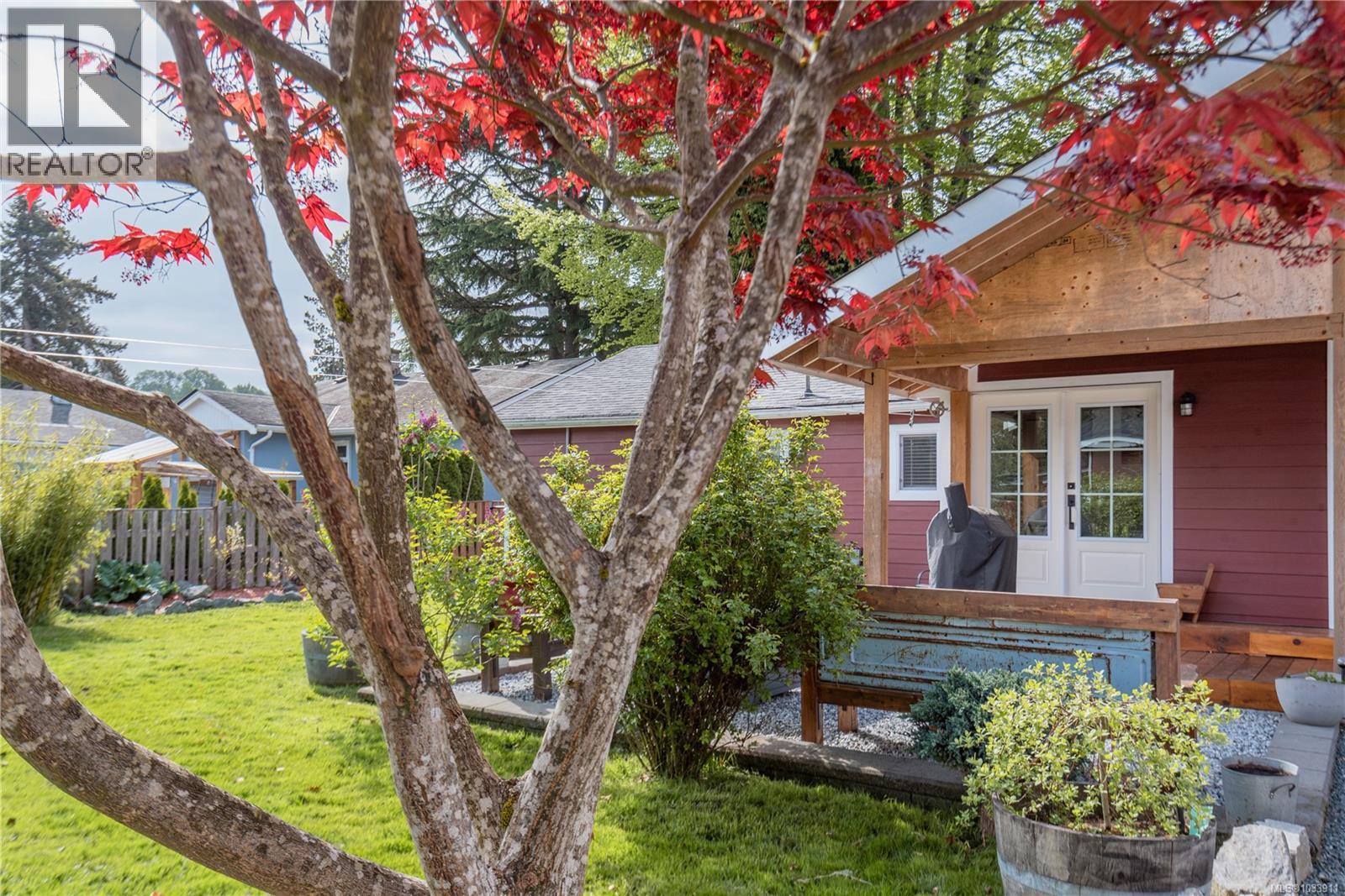 921 Wharncliffe Rd - 31