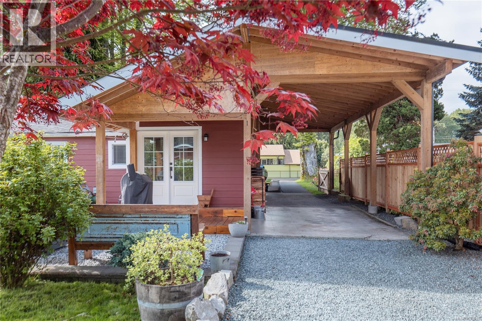 921 Wharncliffe Rd - 32
