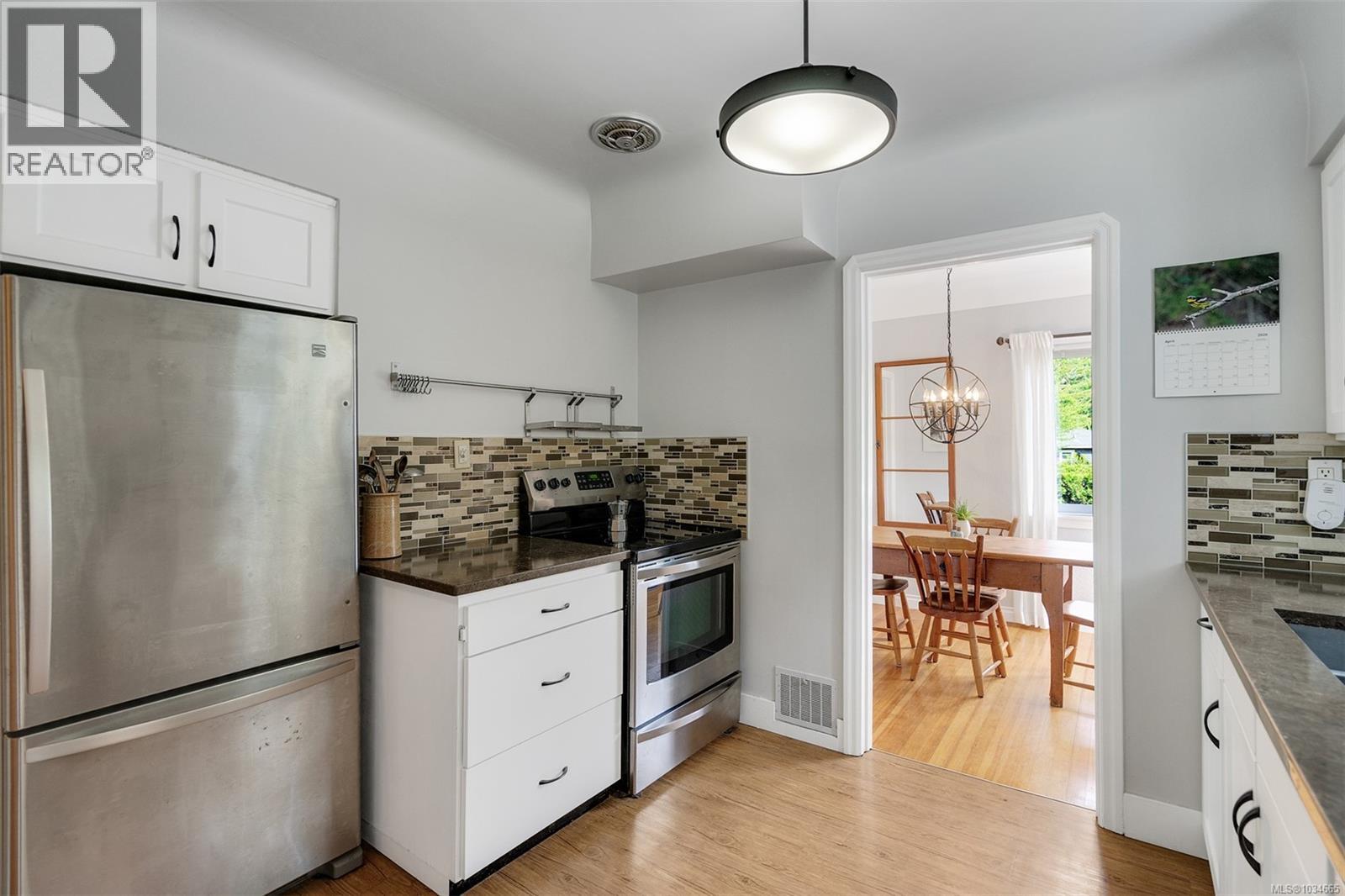  4035 Saanich Road, Saanich