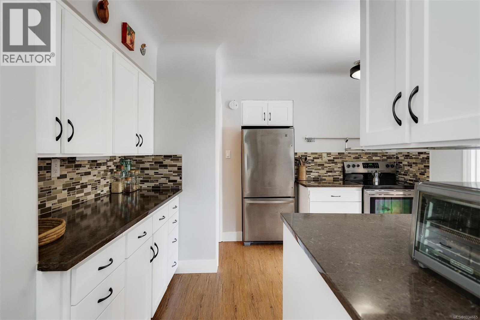  4035 Saanich Road, Saanich