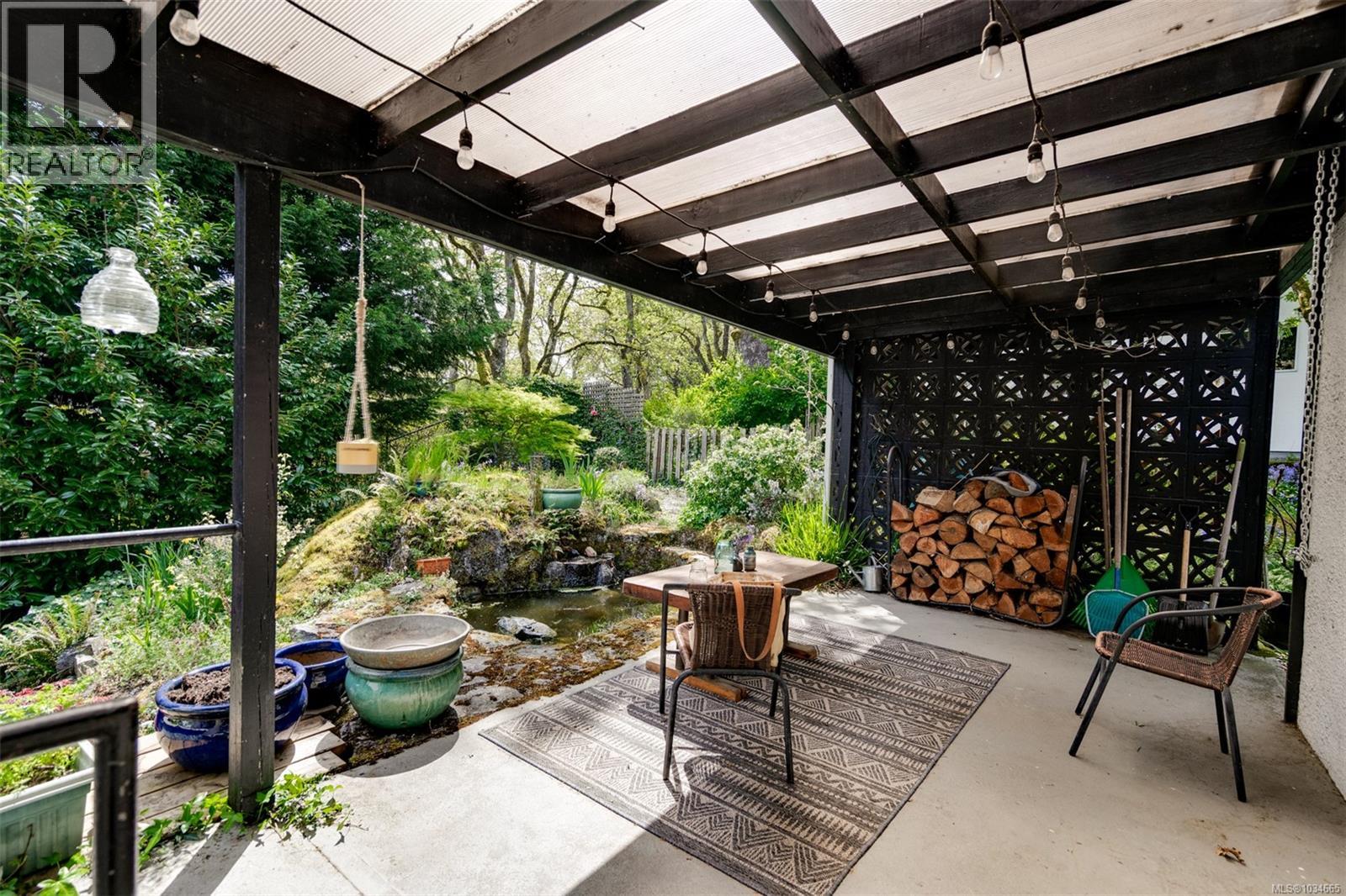  4035 Saanich Road, Saanich