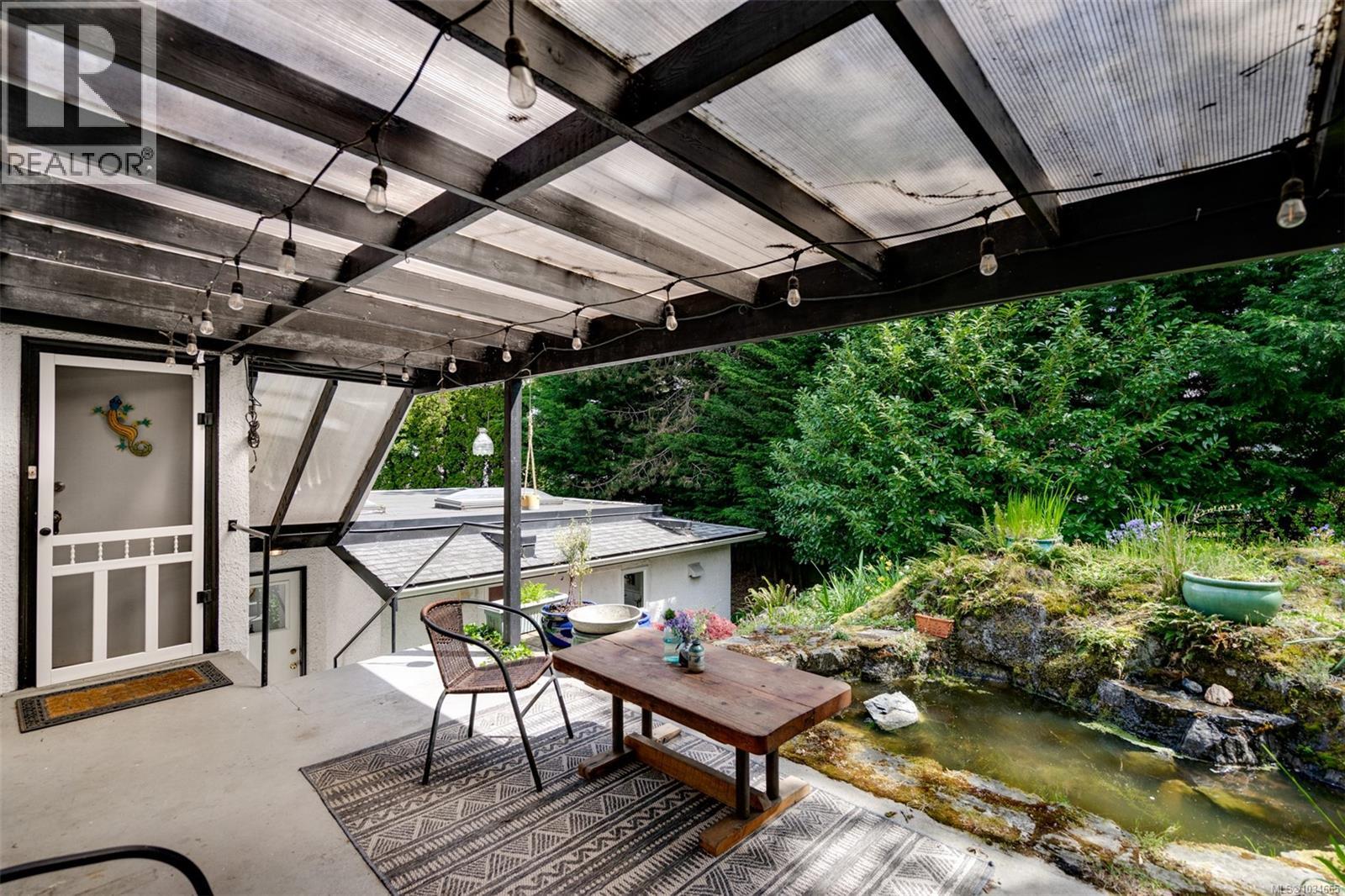  4035 Saanich Road, Saanich