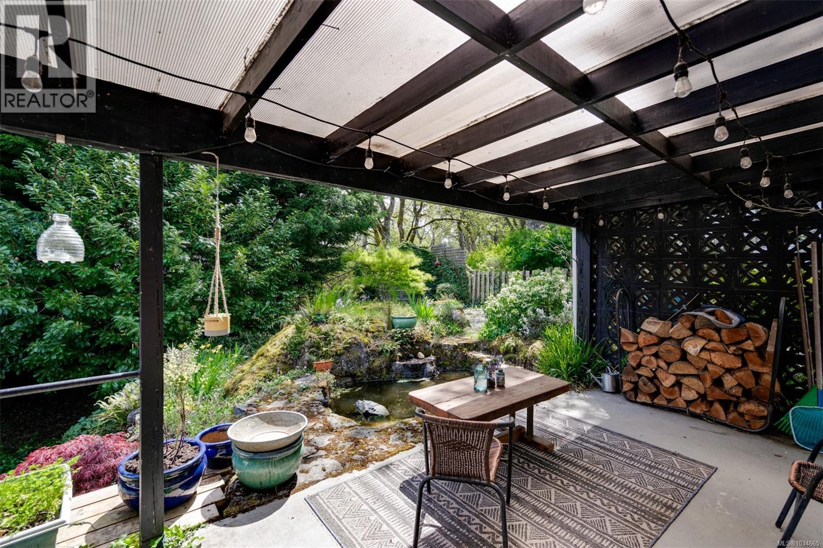 4035 Saanich Rd - 35