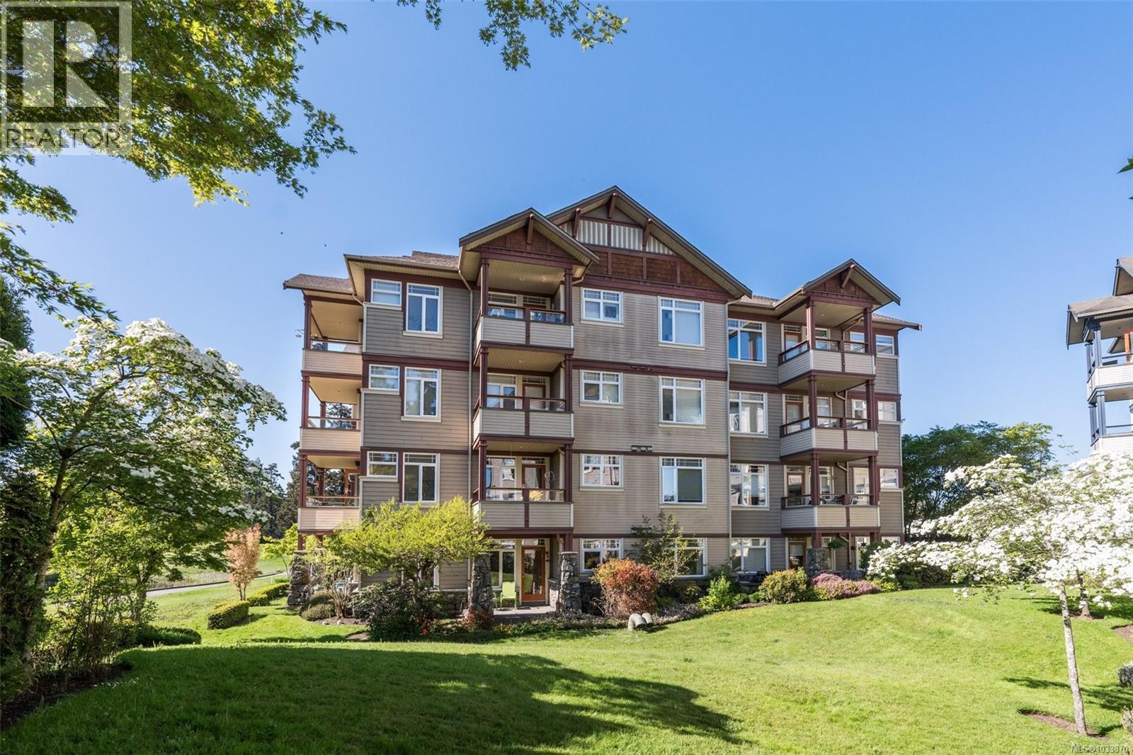 #102E 1115 CRAIGFLOWER Rd - 47