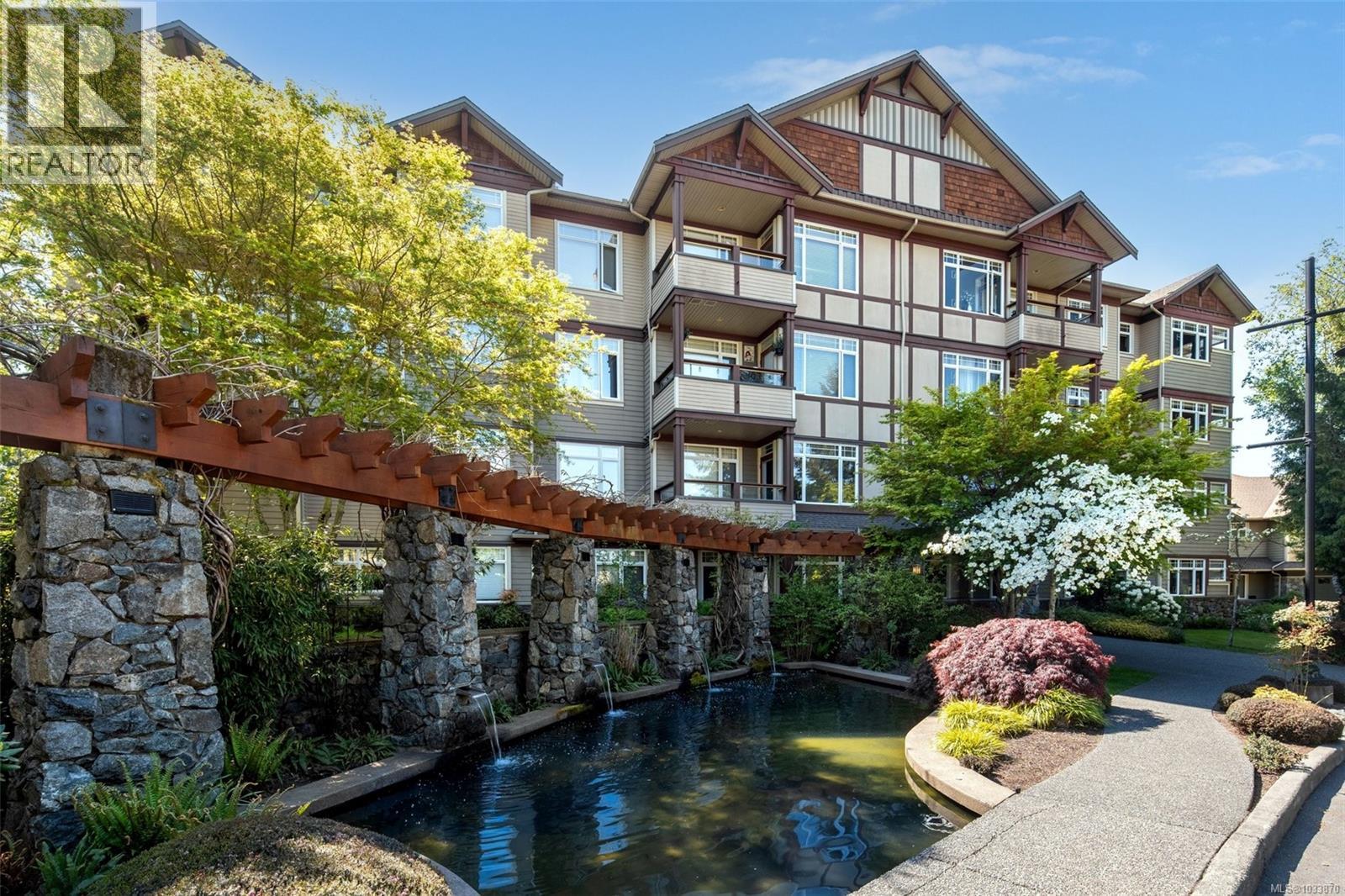 #102E 1115 CRAIGFLOWER Rd - 6