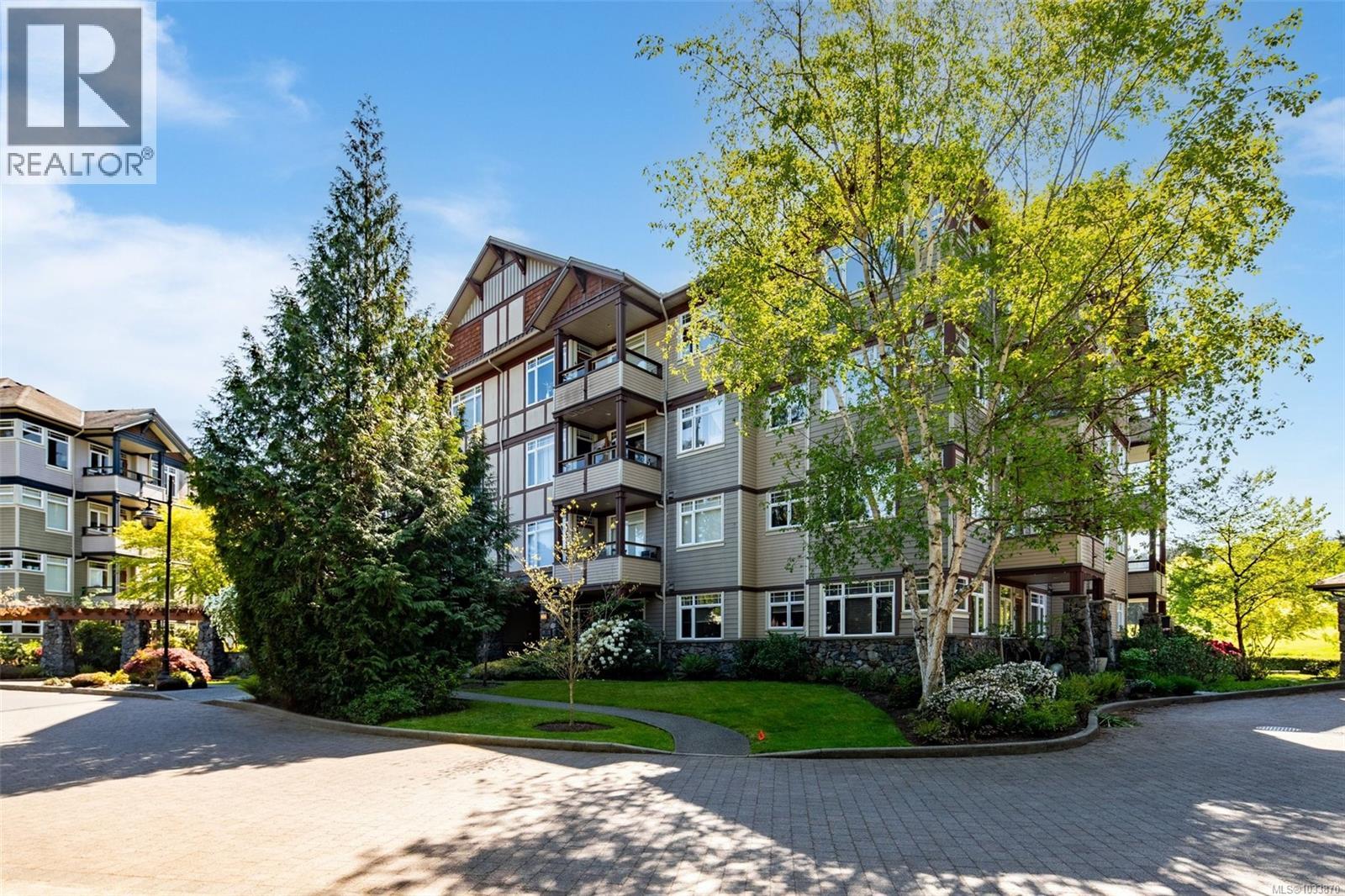 #102E 1115 CRAIGFLOWER Rd - 9