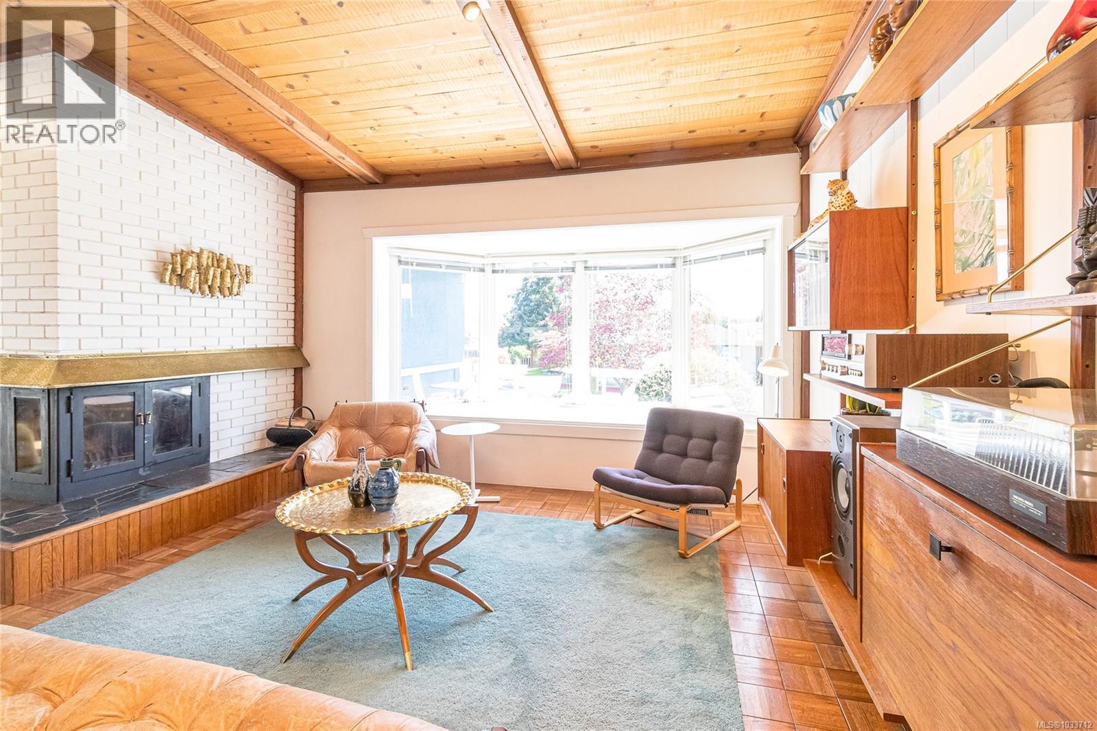  4348 Harder Road, Saanich