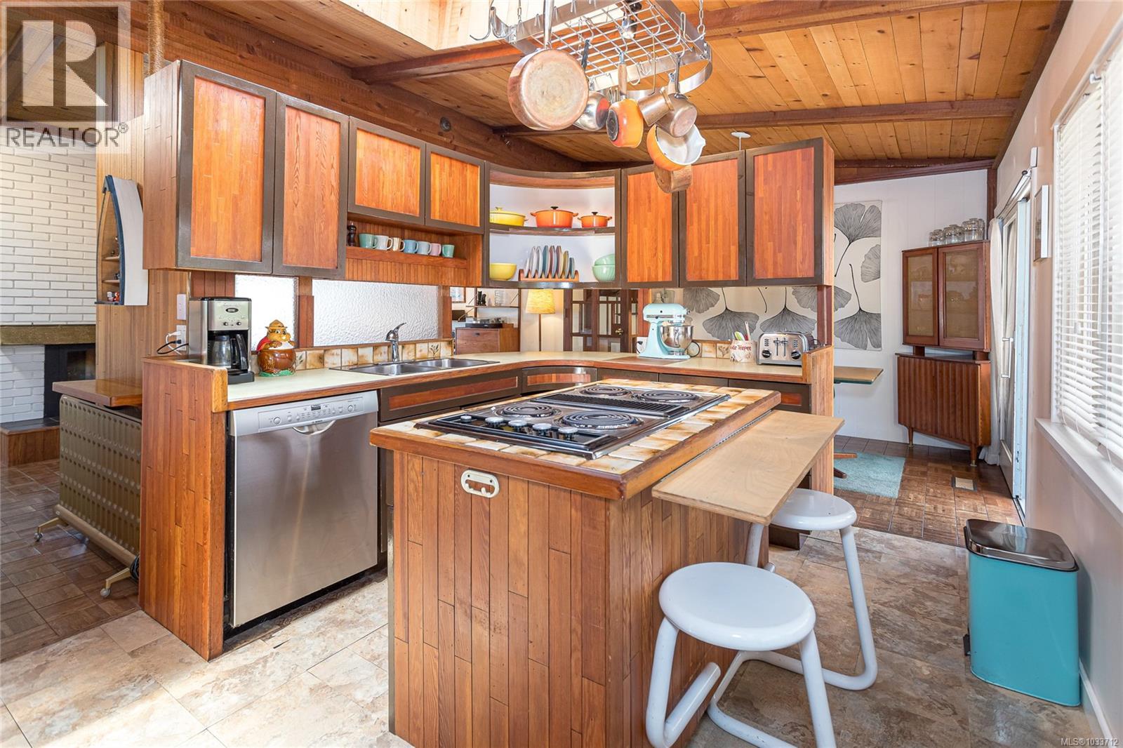  4348 Harder Road, Saanich