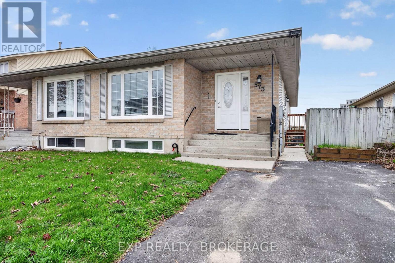 573 WHISTLER TERRACE - Image 3