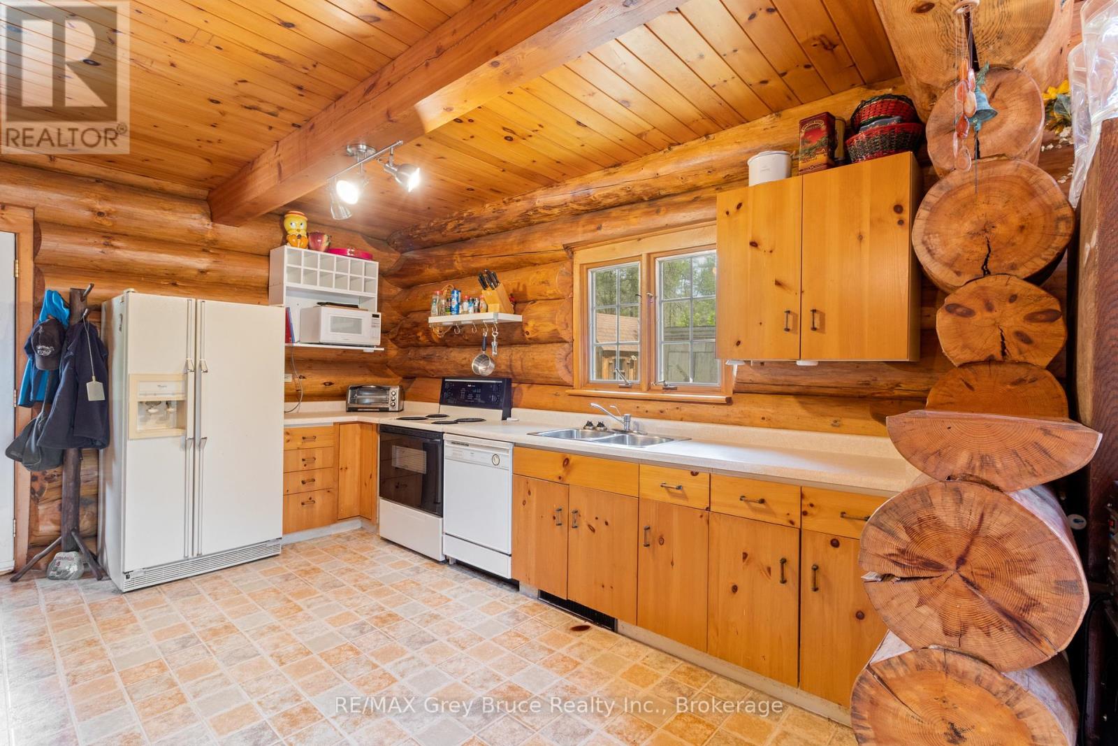 12 SCUGOG LANE - Image 10