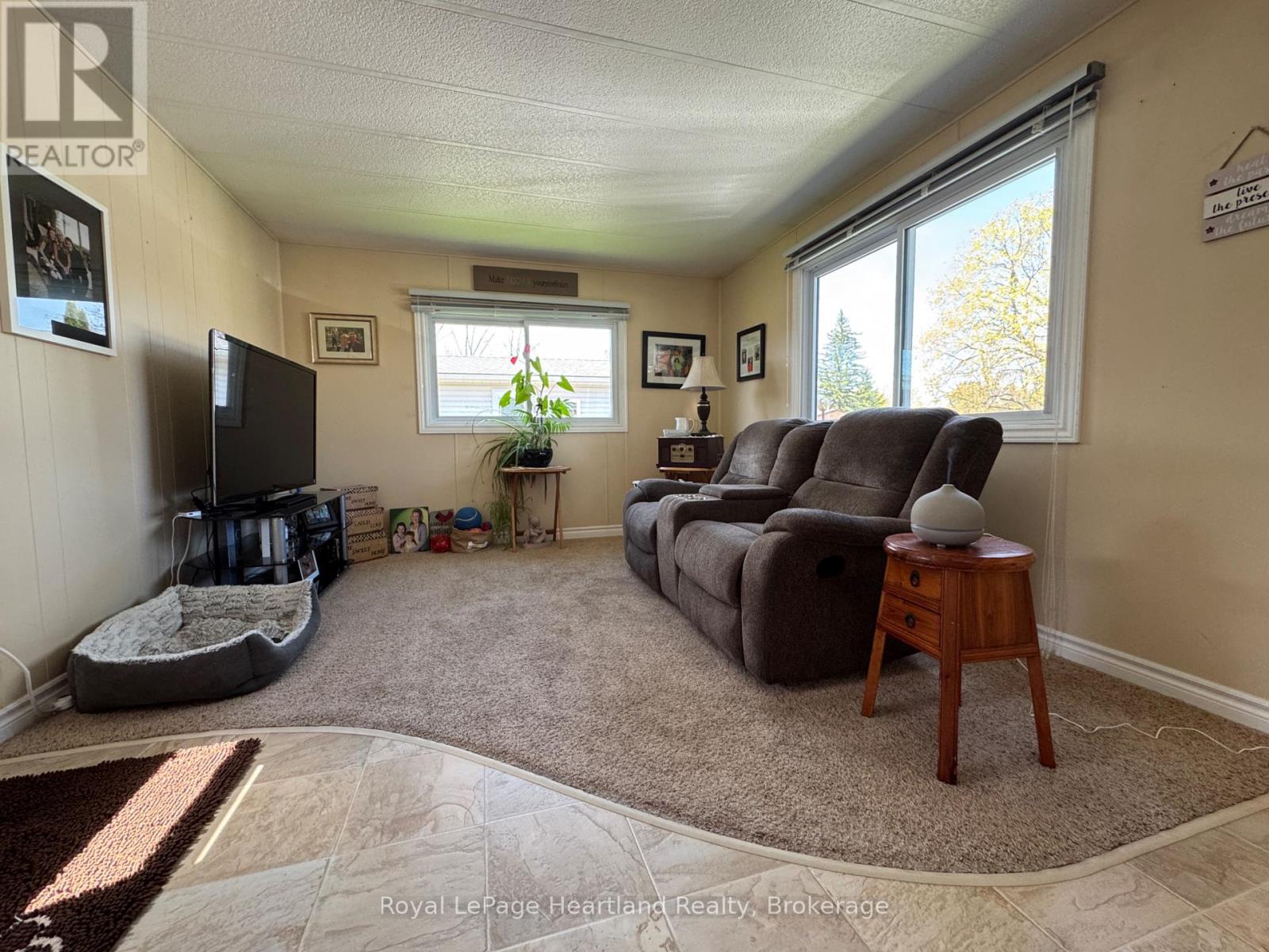 #36 39724 AMBERLEY ROAD - 3