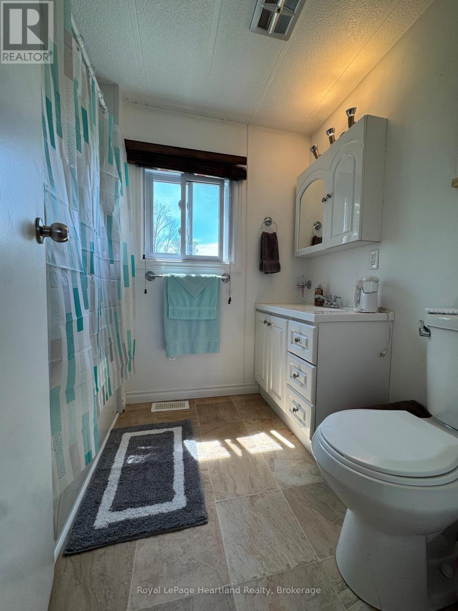 #36 39724 AMBERLEY ROAD - 4