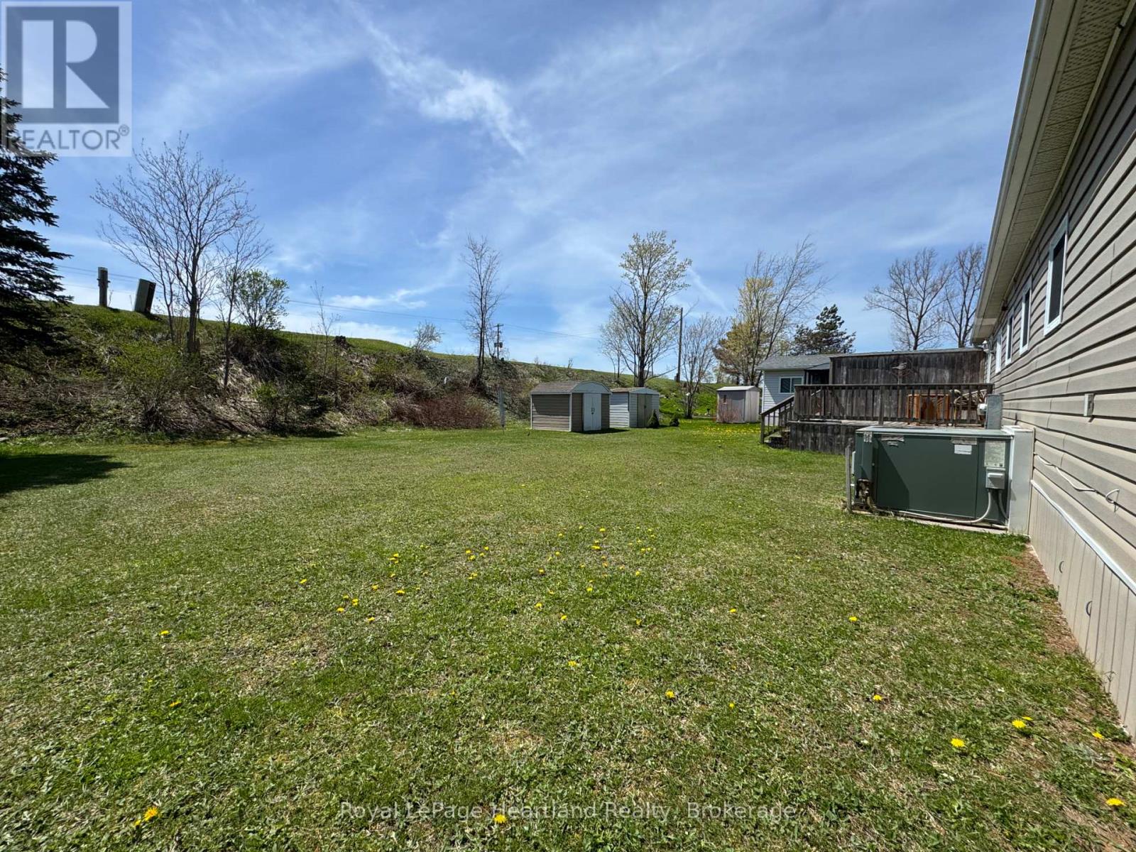 #36 39724 AMBERLEY ROAD - 9