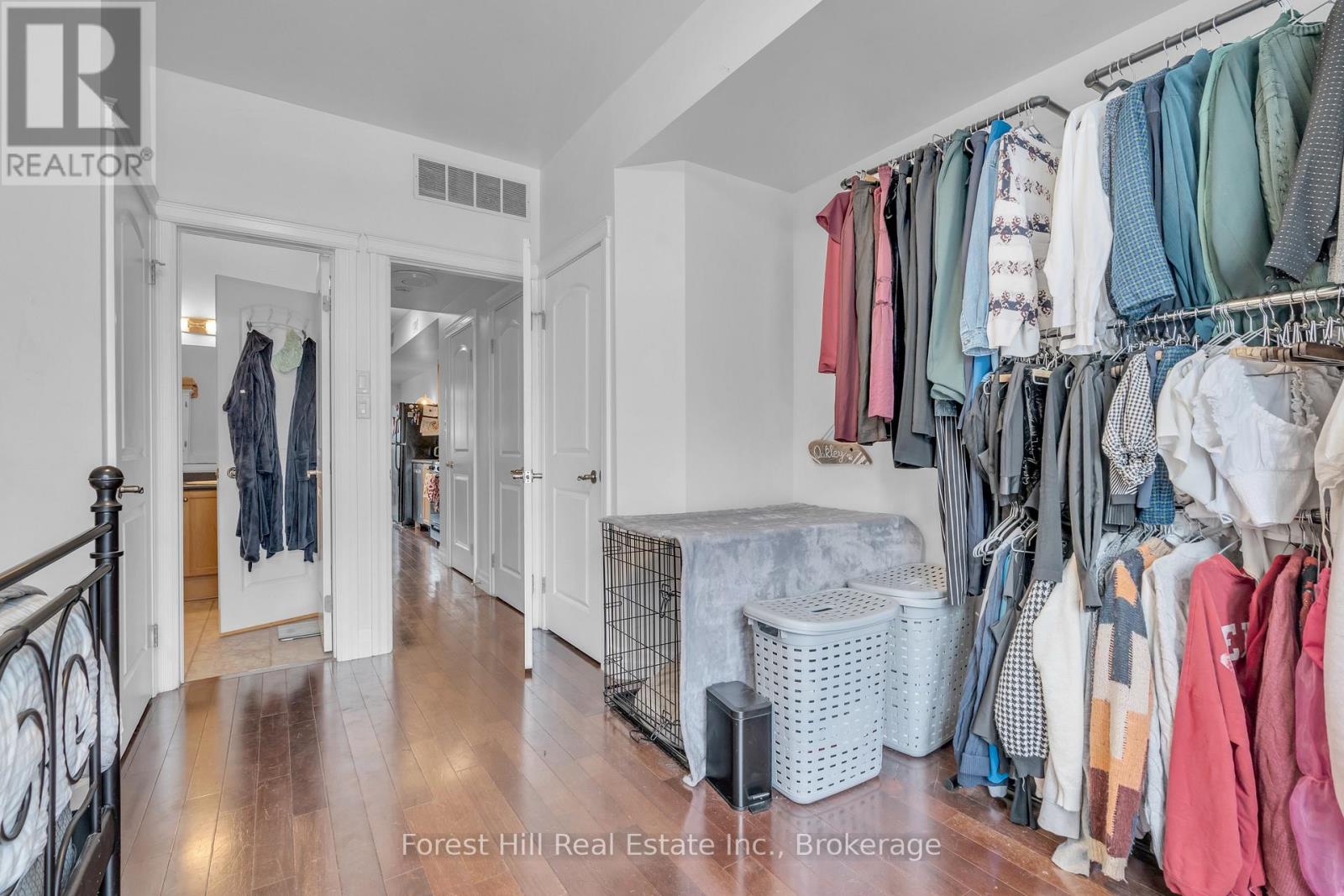 #104 555 KING STREET E - 13