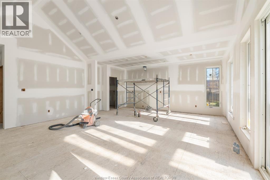 252 FORD ROAD - 12