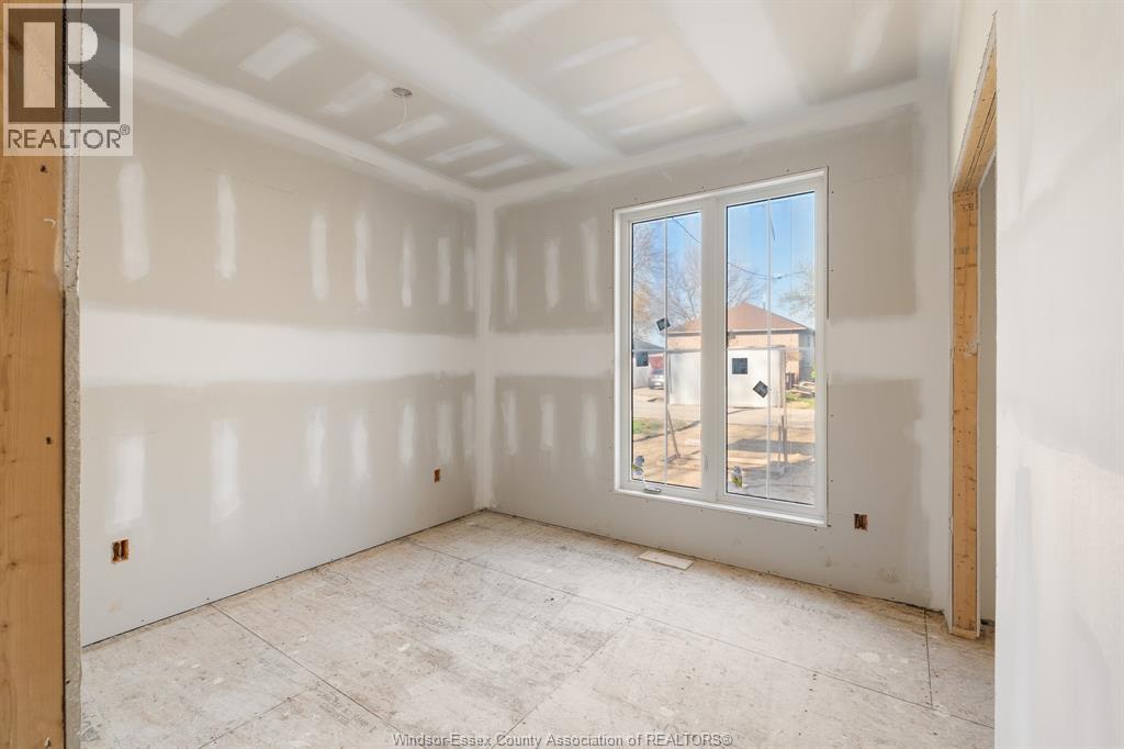 252 FORD ROAD - 10