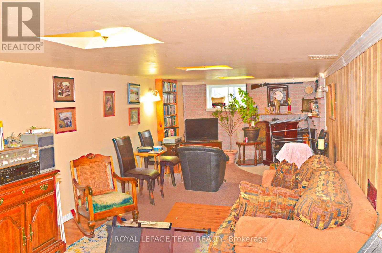 3040 WALKER STREET - 19