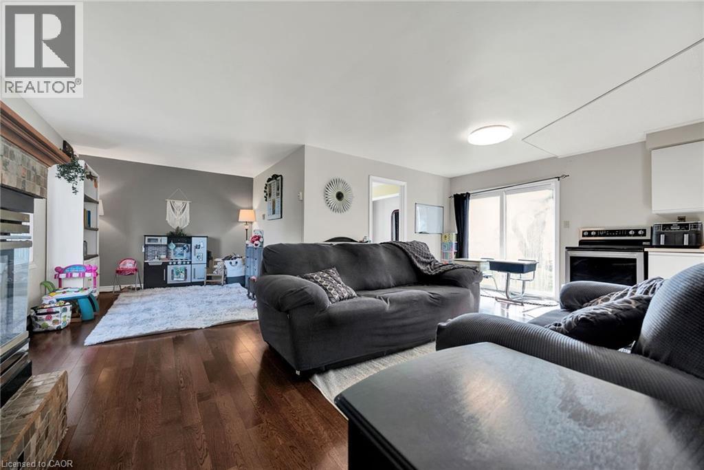 3766 LOBSINGER Line, St. Clements, Ontario, N0B2M0 — Photo 7