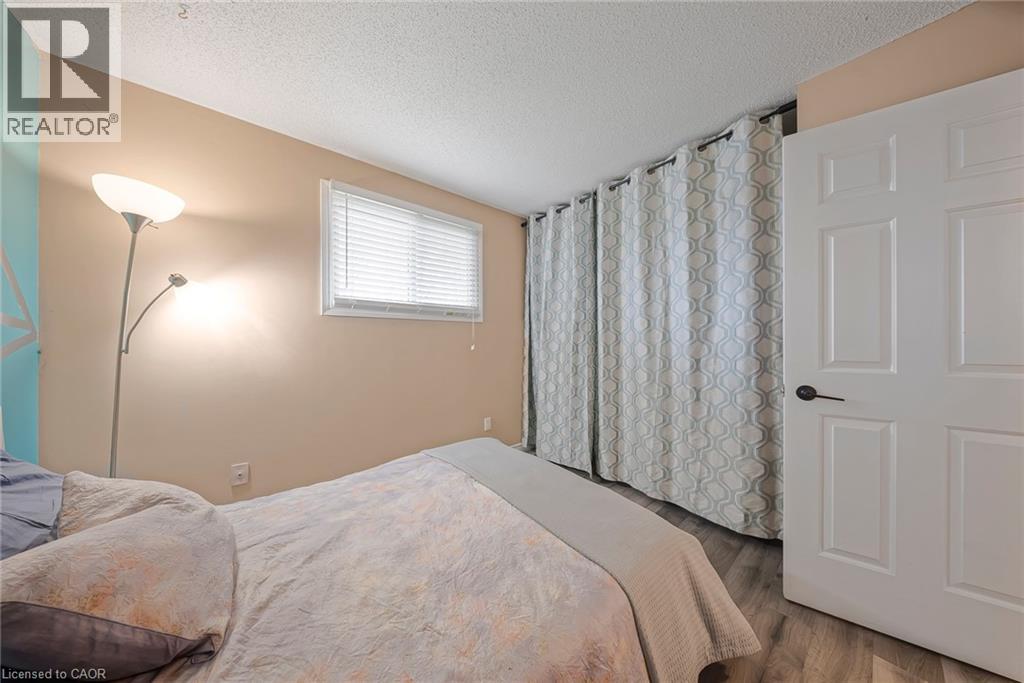 276 BIEHN Drive, Kitchener, Ontario, N2R1B2 — Photo 32