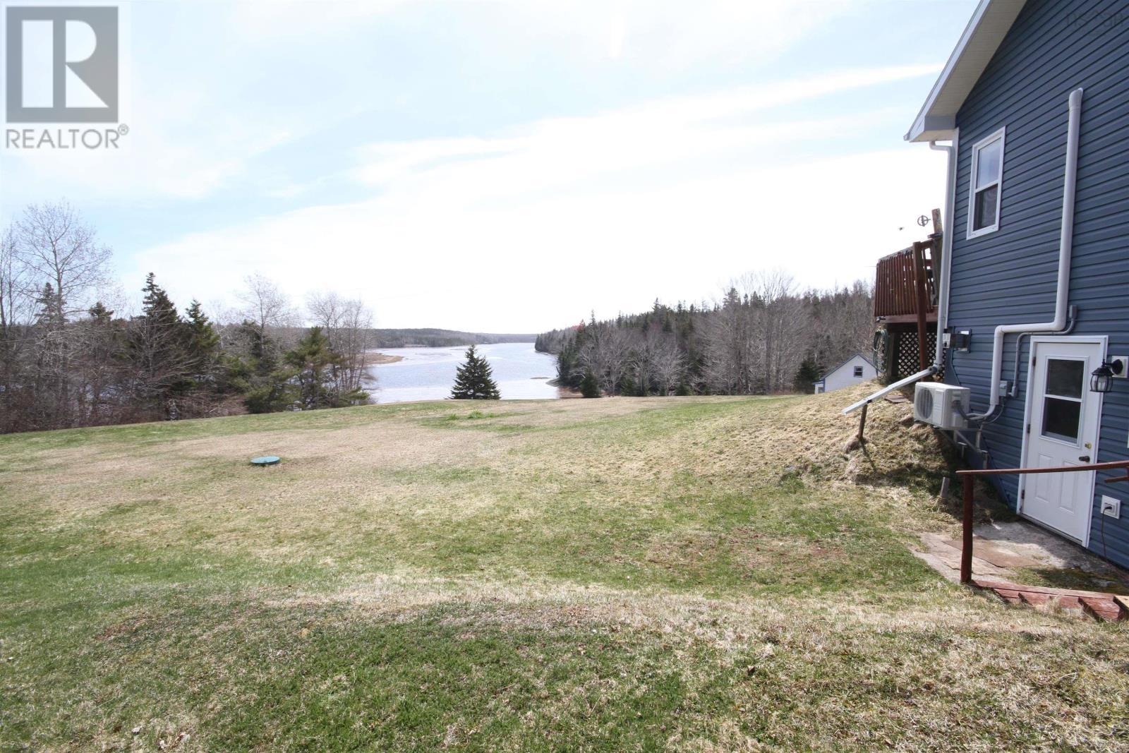 Property 33 of 38 of 543 Lower River Road