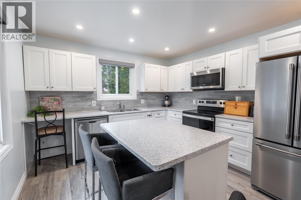 1644 Tyrie DRIVE, Sarnia, Ontario, N7V3P7 — Photo 9