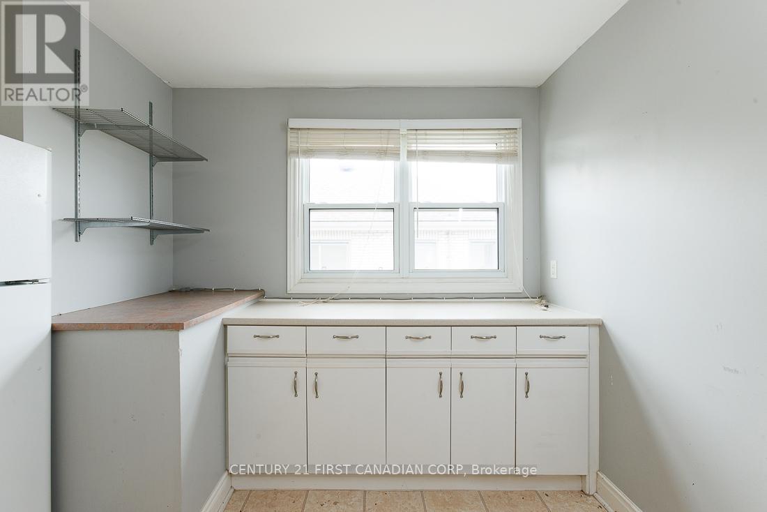 1185 ALBANY STREET - 11