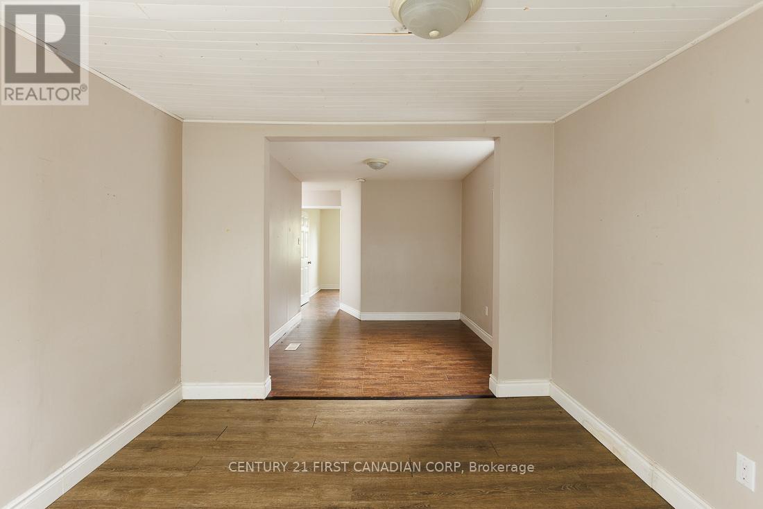1185 ALBANY STREET - 18