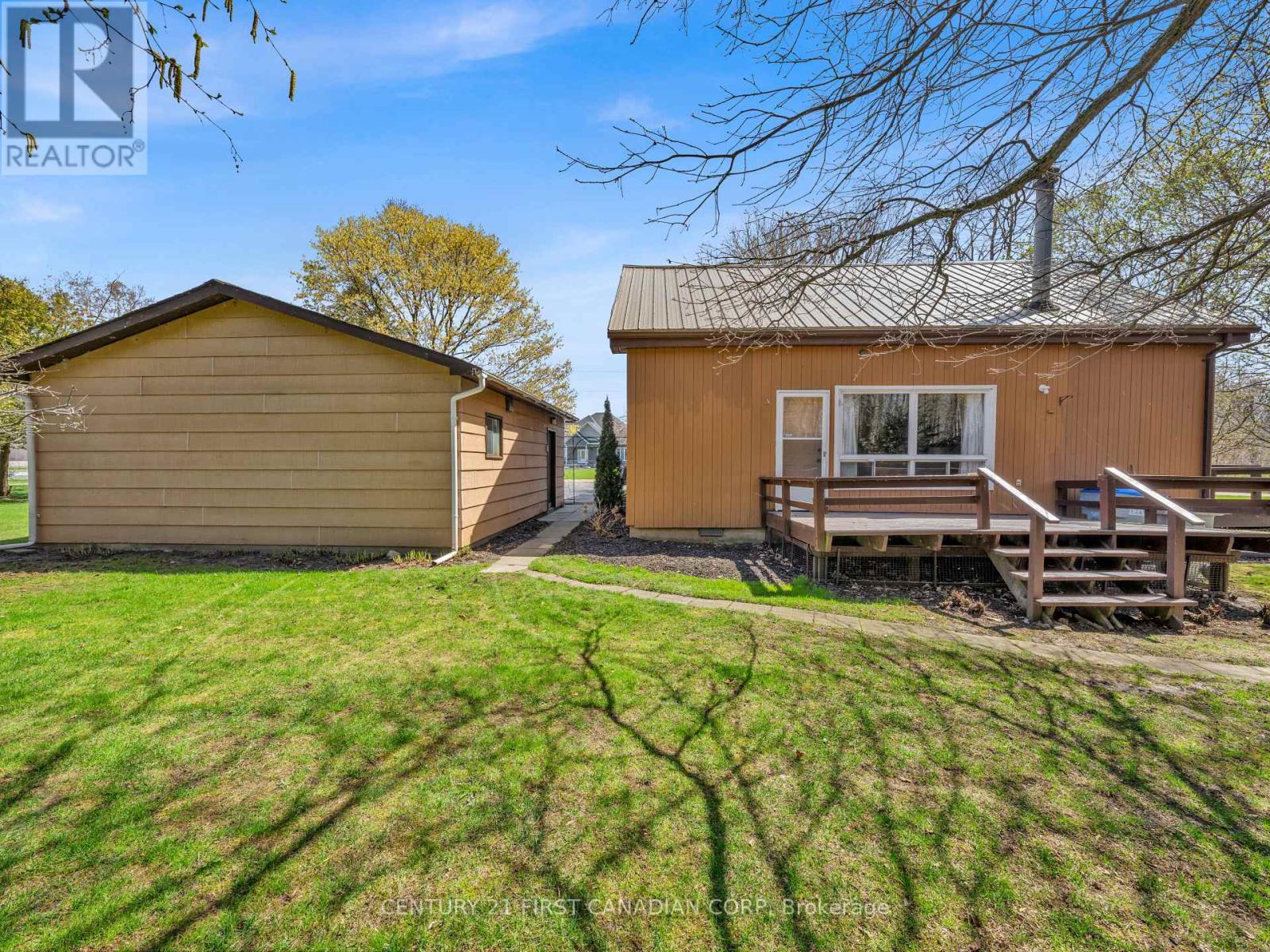 74387 DRIFTWOOD DRIVE - 27