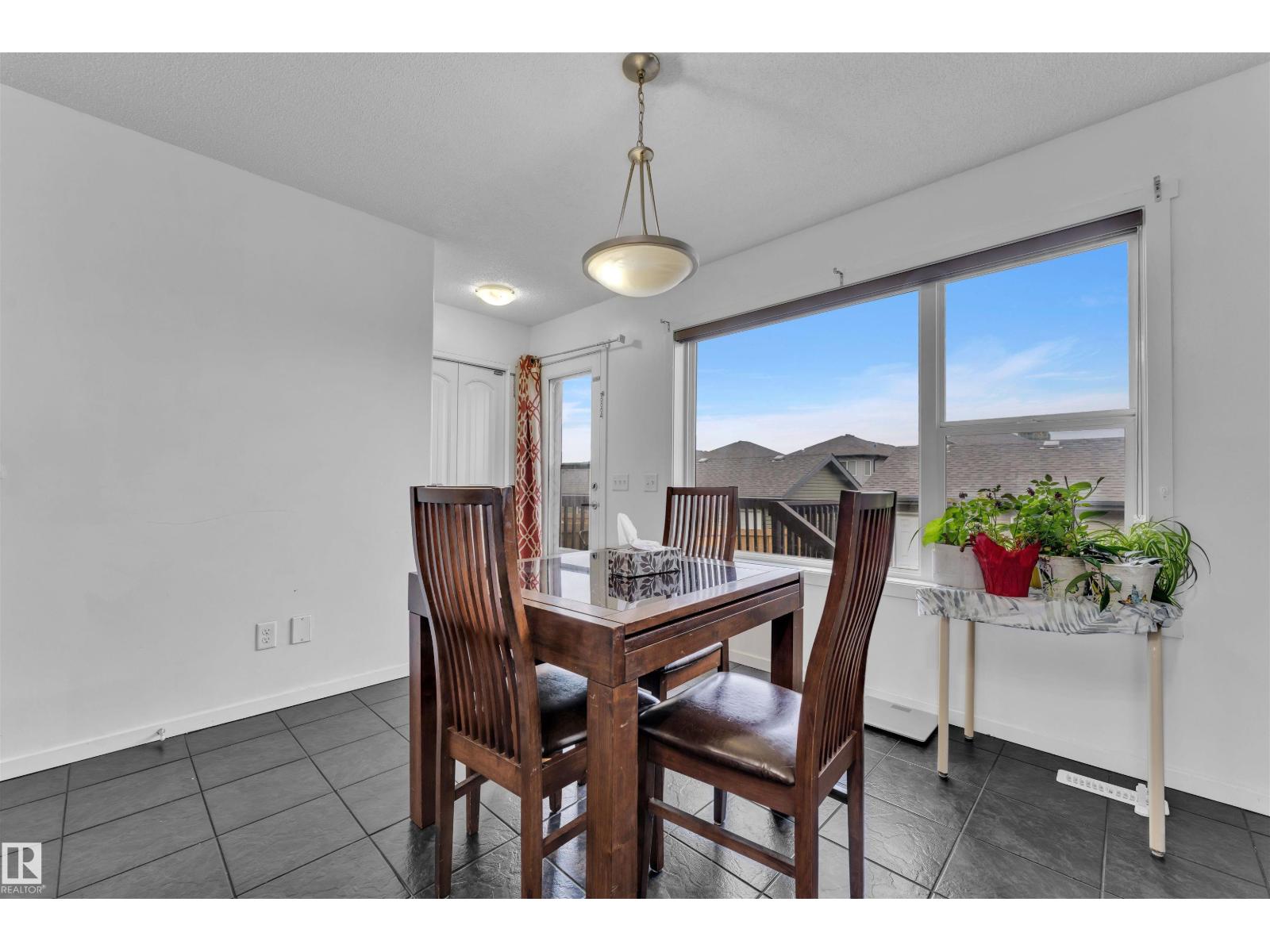 2004 32 ST NW, Edmonton
