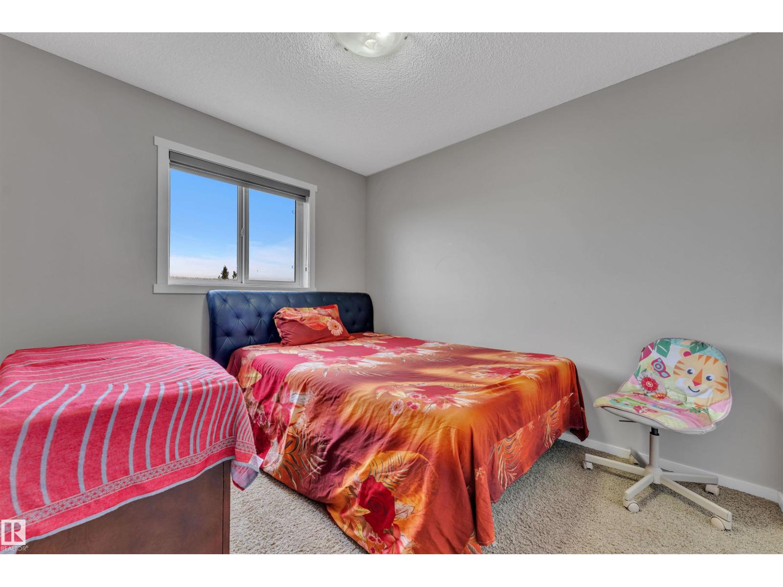 2004 32 ST NW, Edmonton