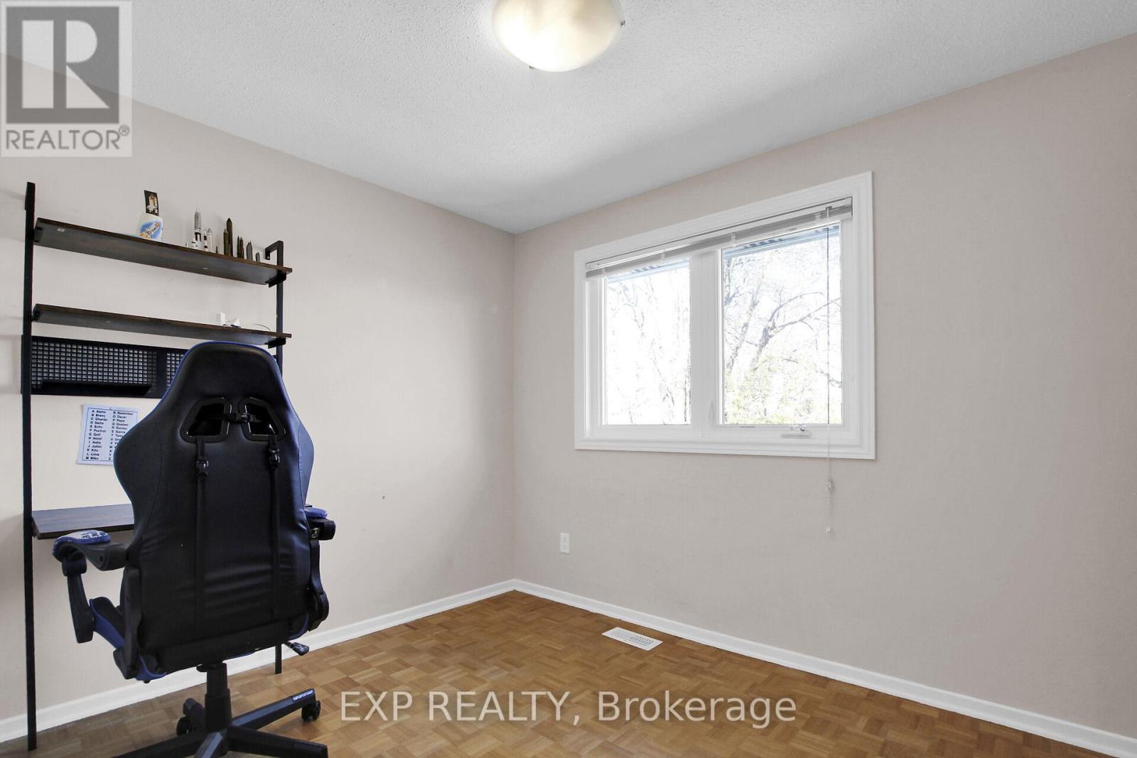13 SHANEL PLACE - 32