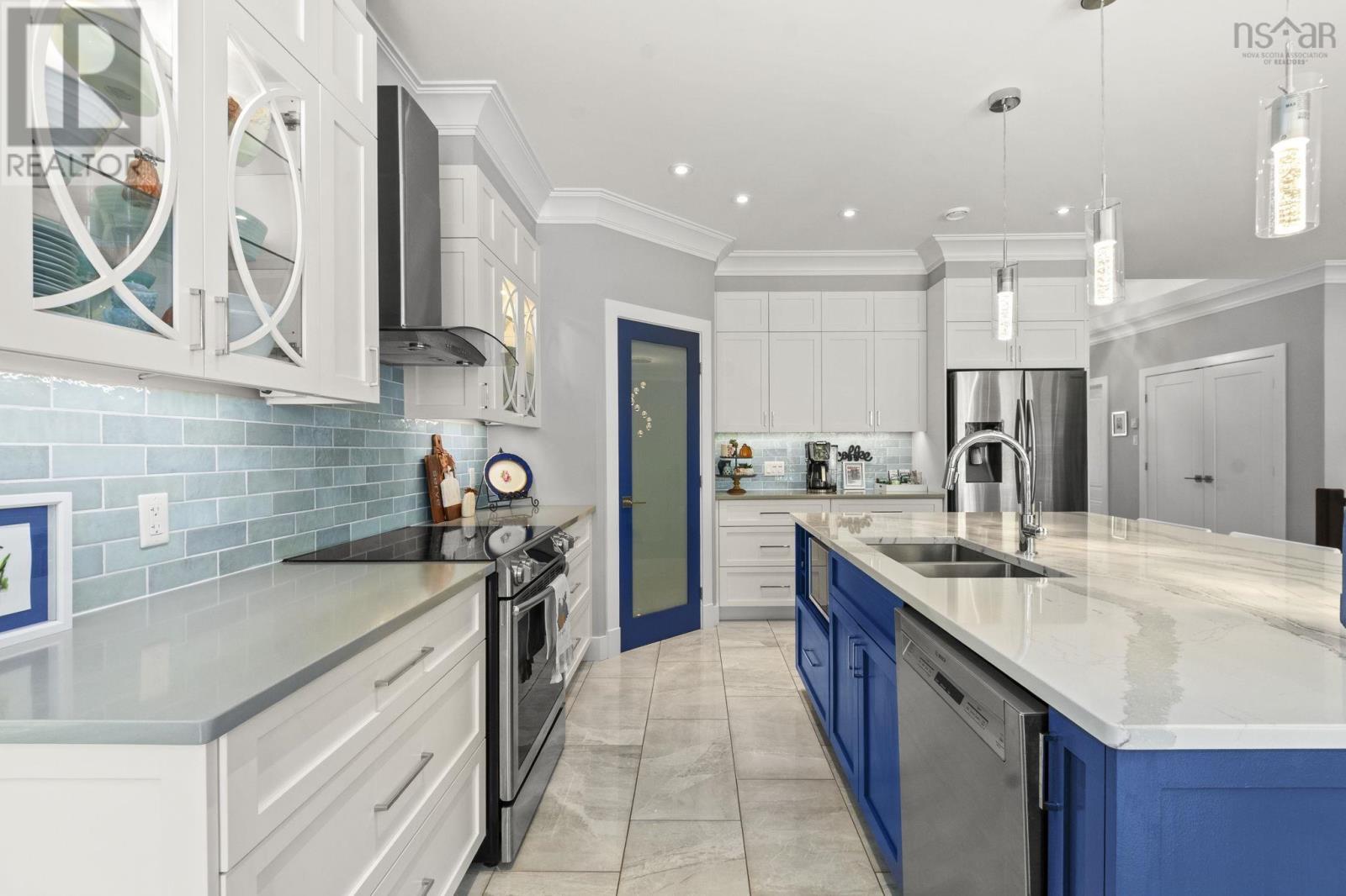 769 Lakeview Avenue - 12