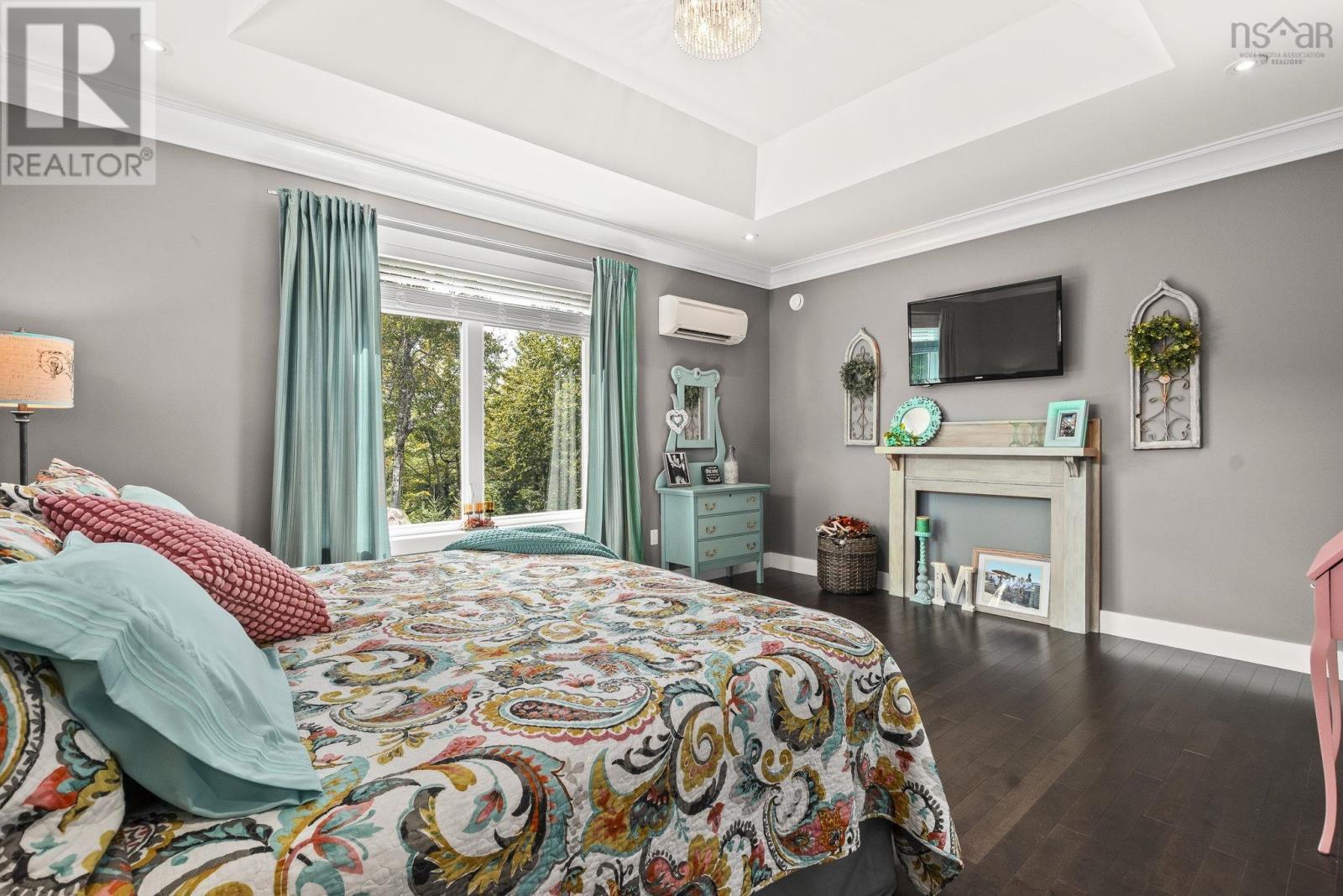 769 Lakeview Avenue - 23
