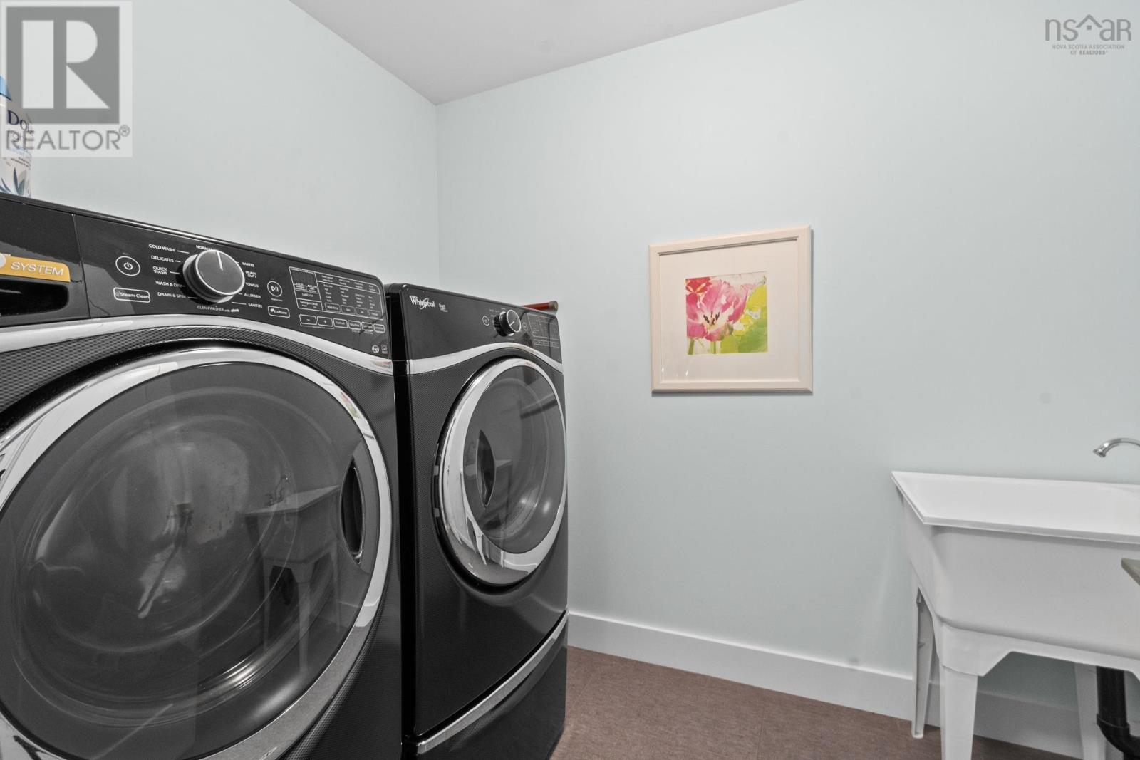 769 Lakeview Avenue - 36