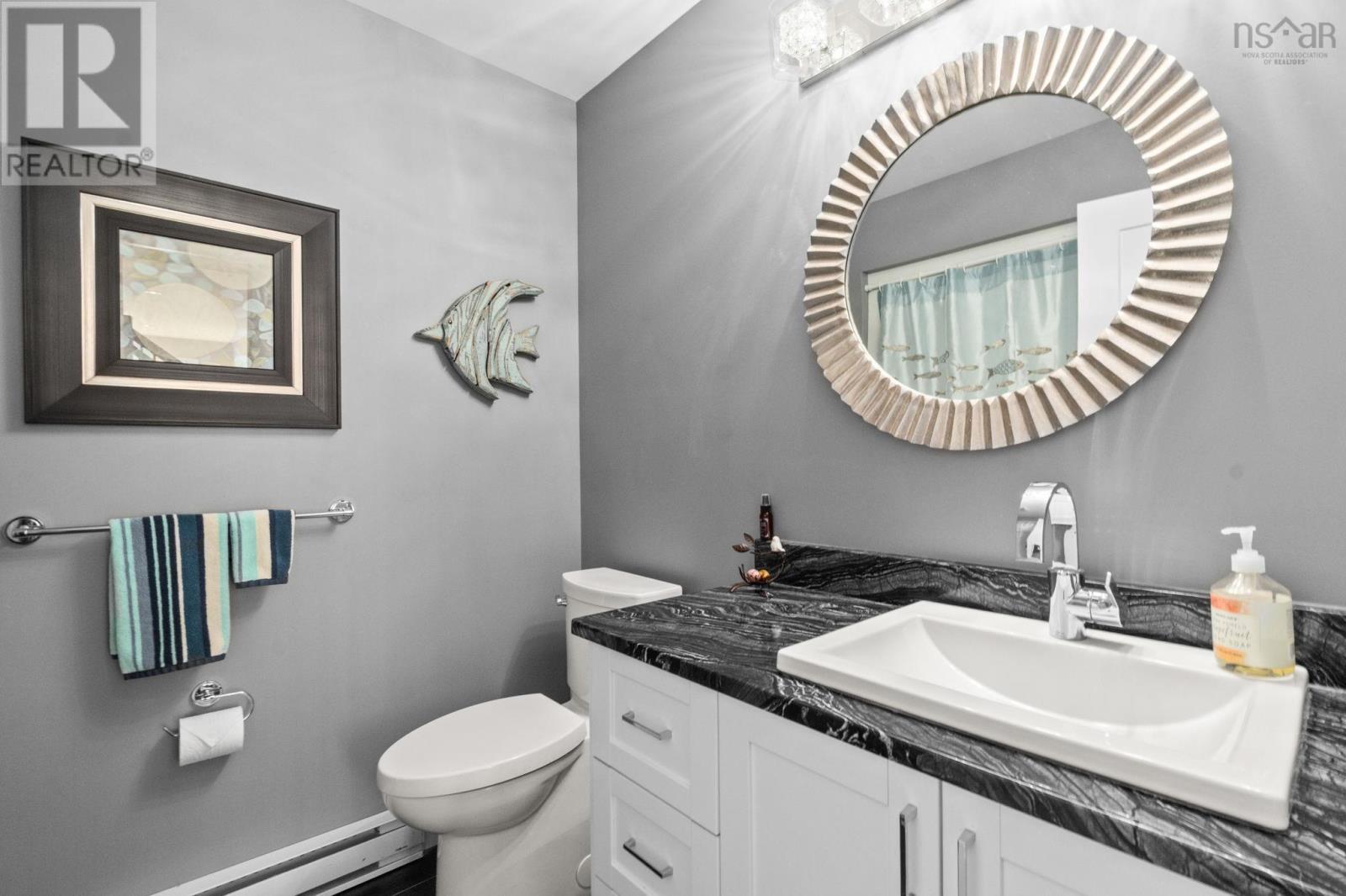 769 Lakeview Avenue - 34