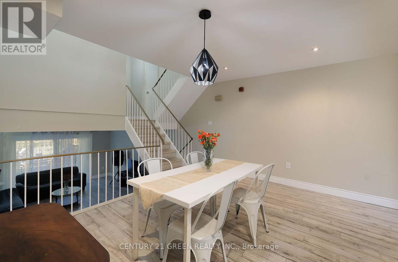 #190 50 SCARBOROUGH GOLF CLUB ROAD - 11