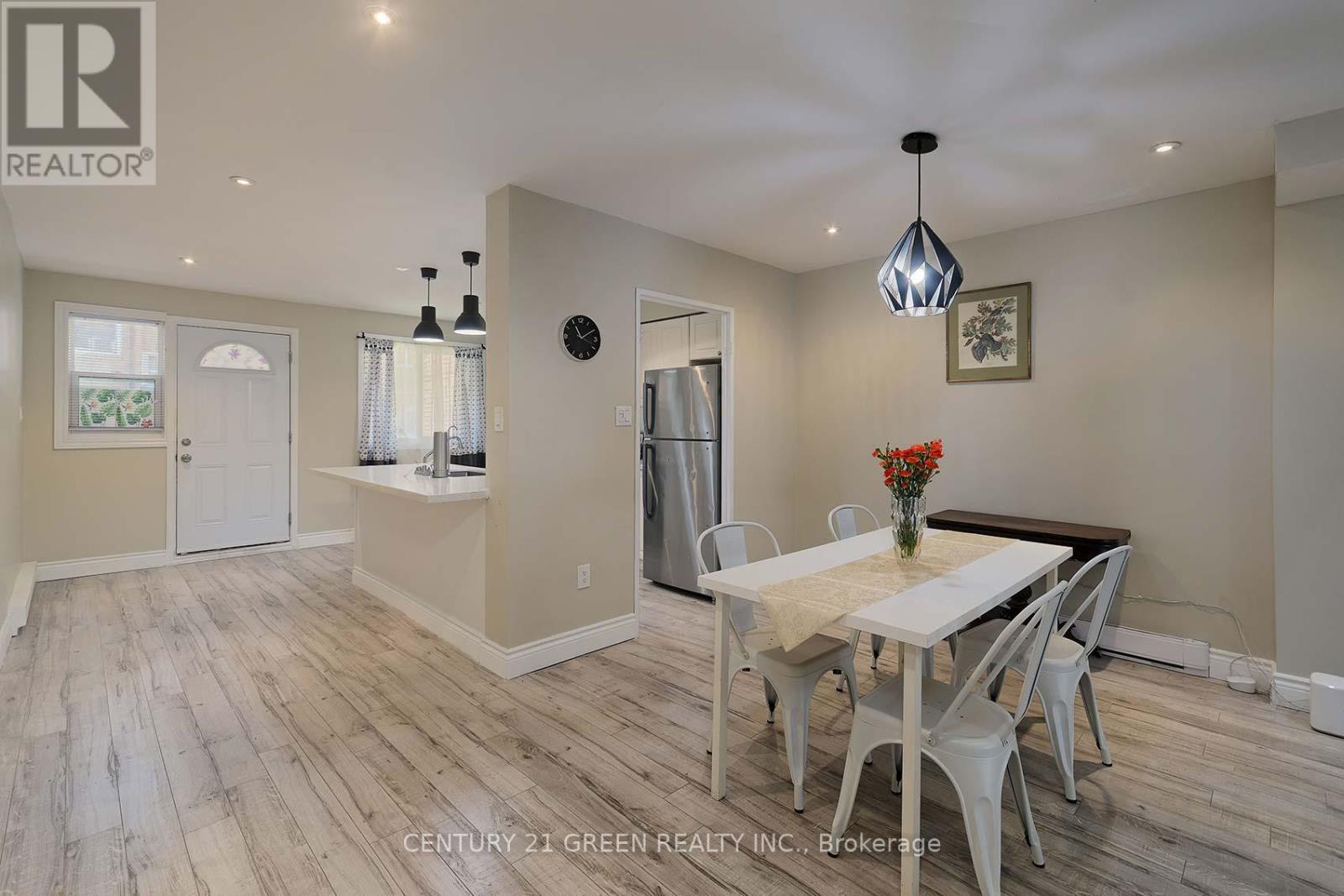 #190 50 SCARBOROUGH GOLF CLUB ROAD - 12