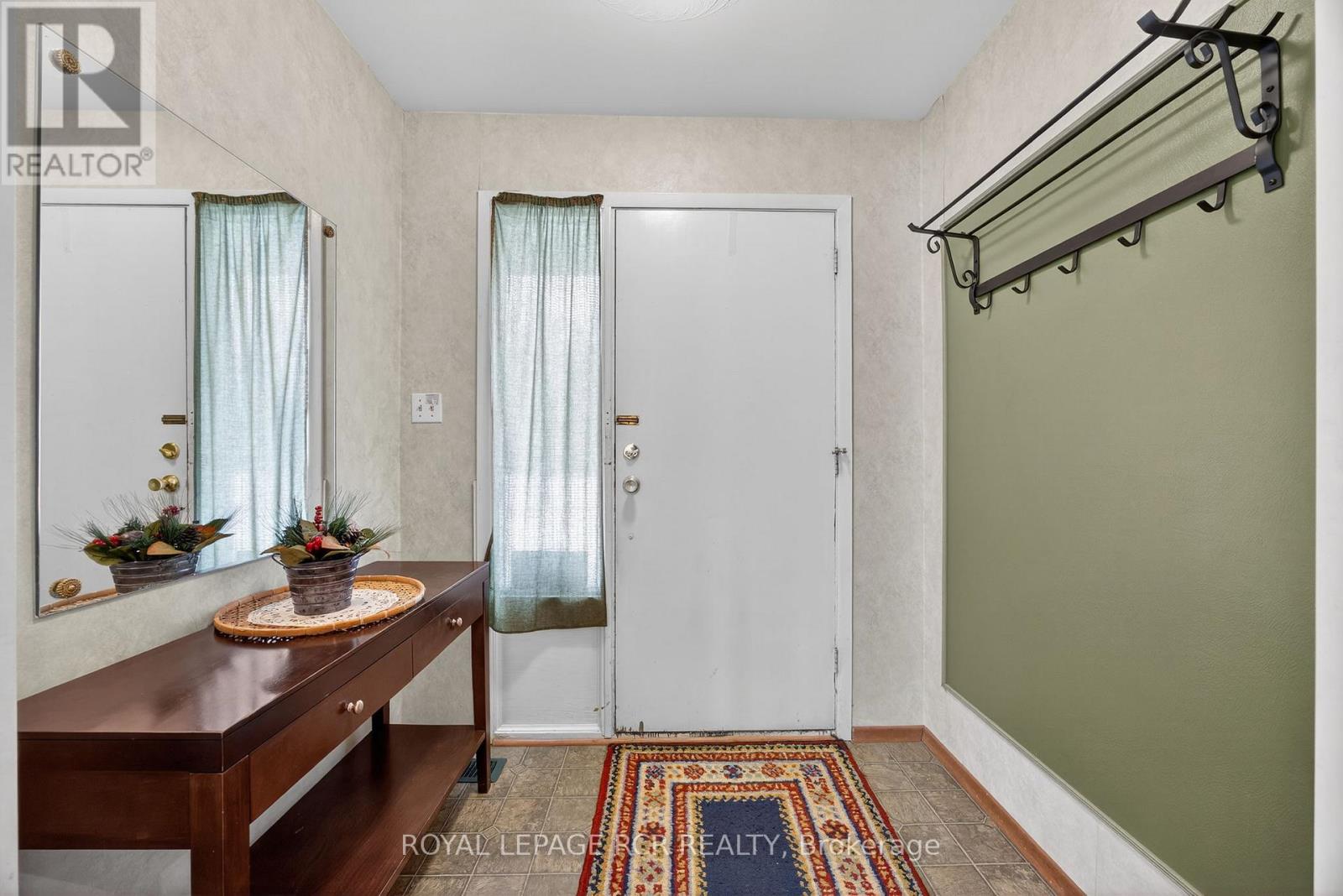 24 DRUMMOND STREET - 3