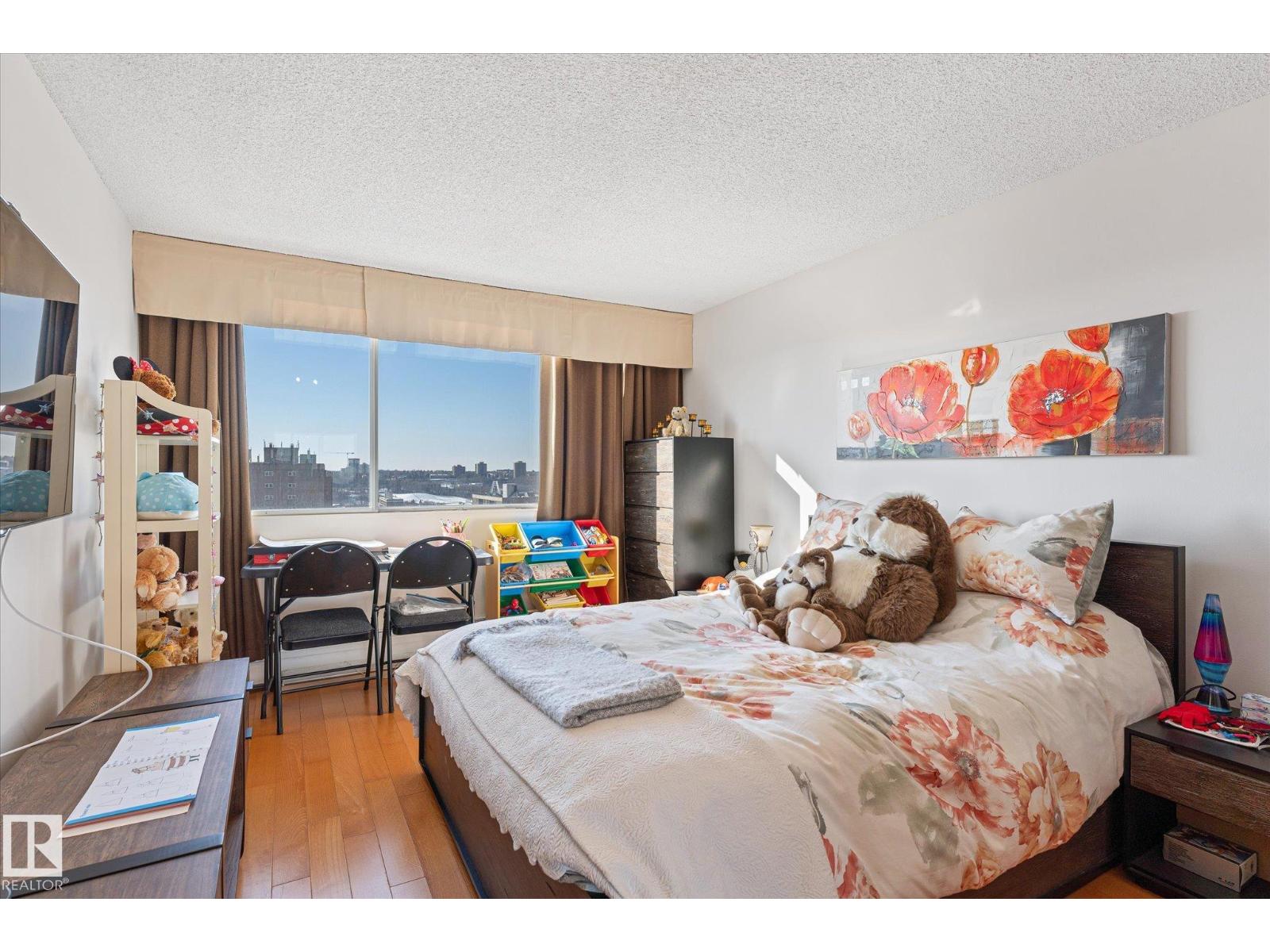 9923 103 ST NW, Edmonton
