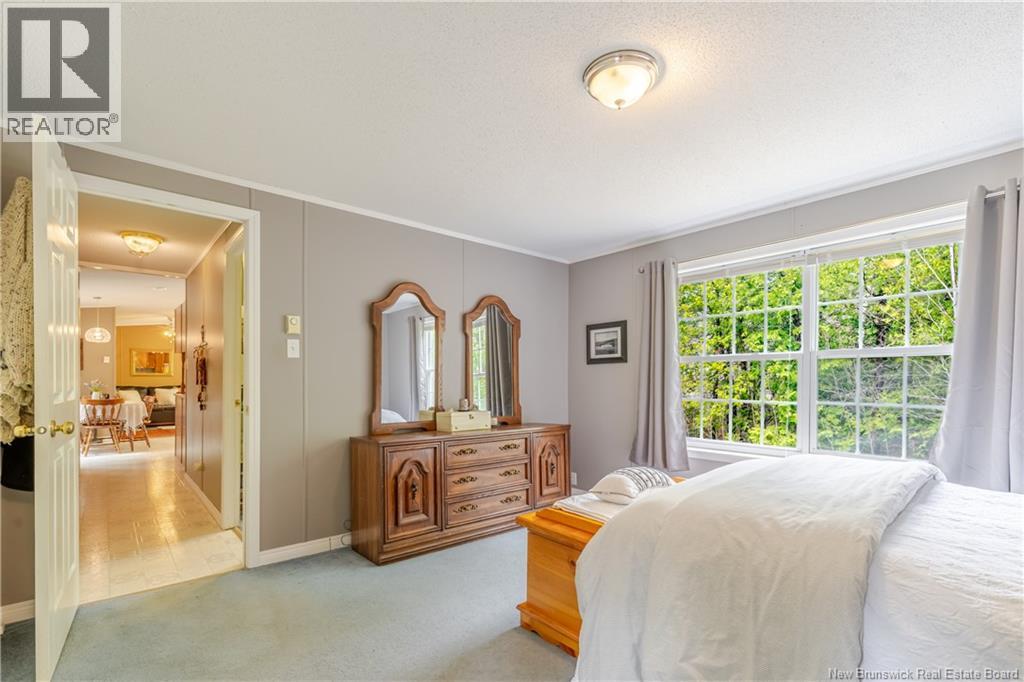 81 McCain Drive - 33