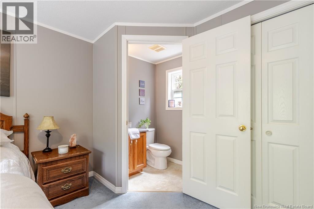 81 McCain Drive - 34