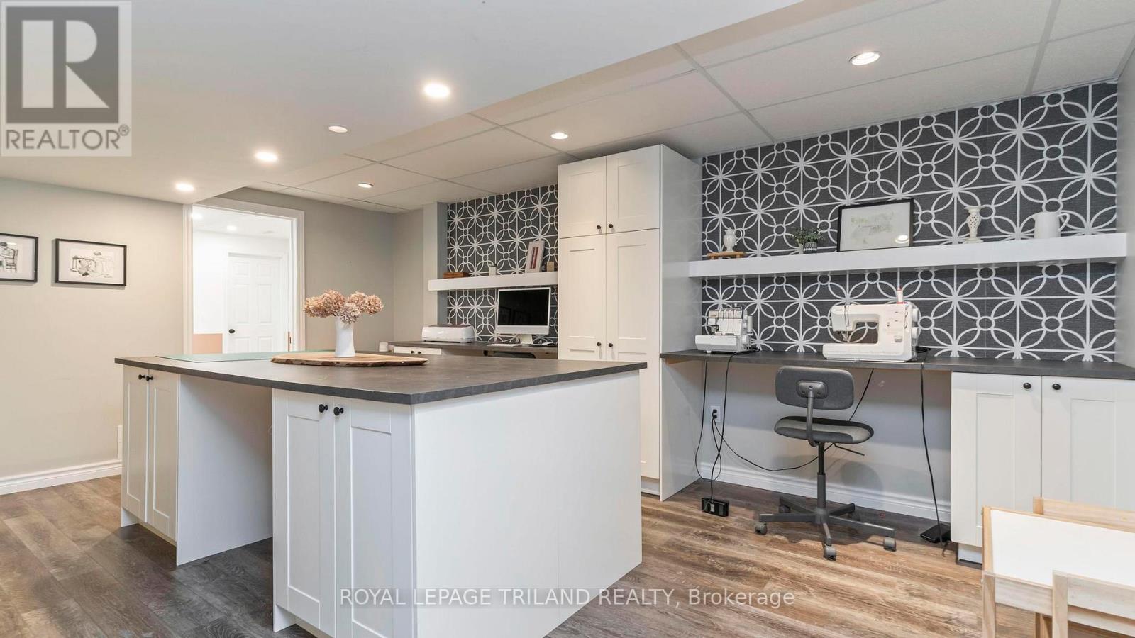 9 HERITAGE PLACE - 27
