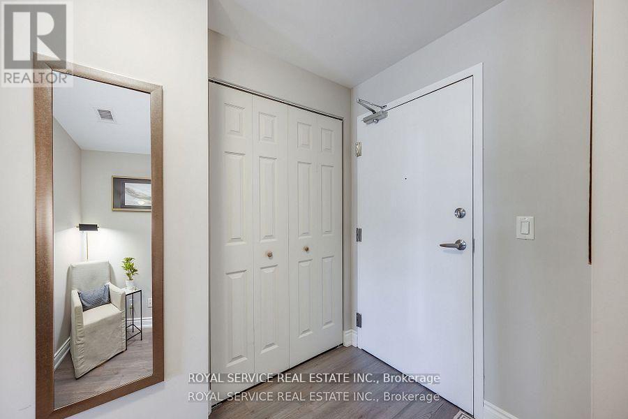 #220 21 BROOKHOUSE DRIVE - 6