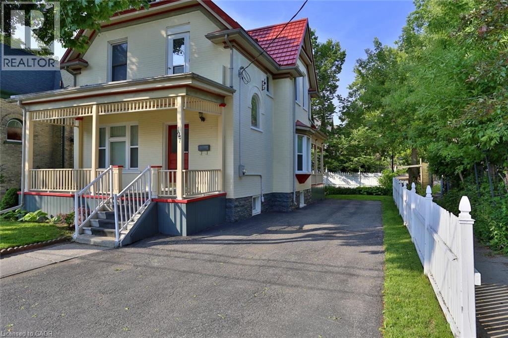 127 DUKE Street E, Kitchener, Ontario, N2H1A6 — Photo 2