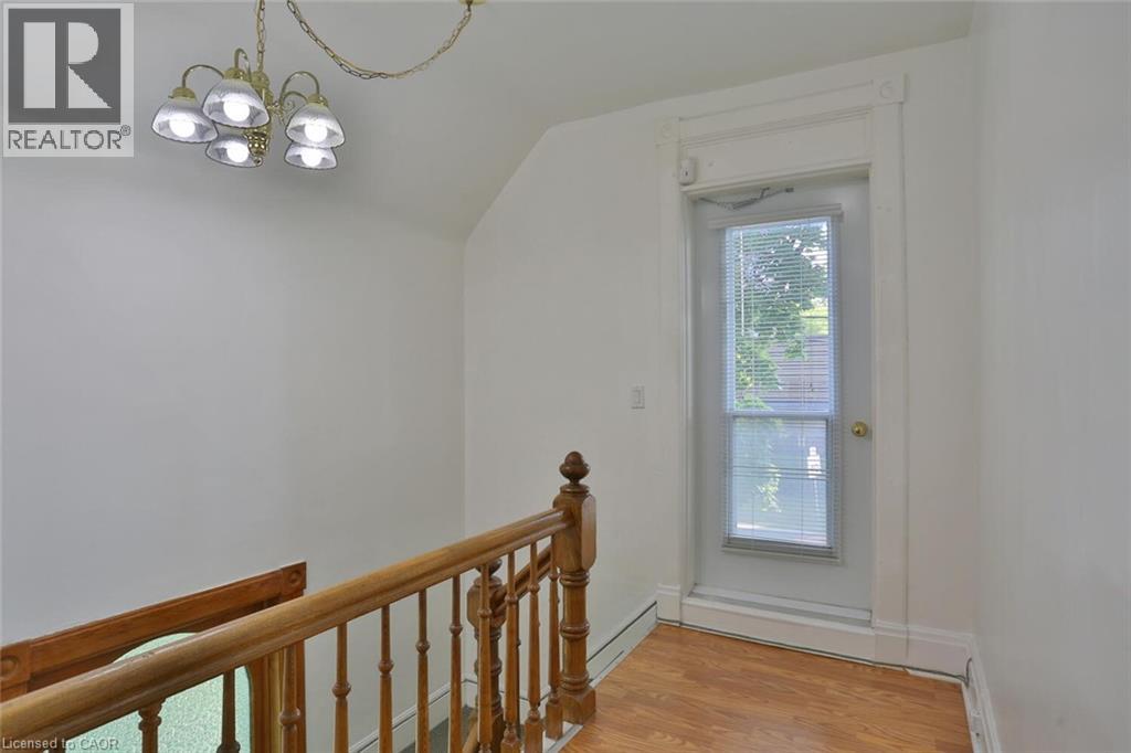 127 DUKE Street E, Kitchener, Ontario, N2H1A6 — Photo 20