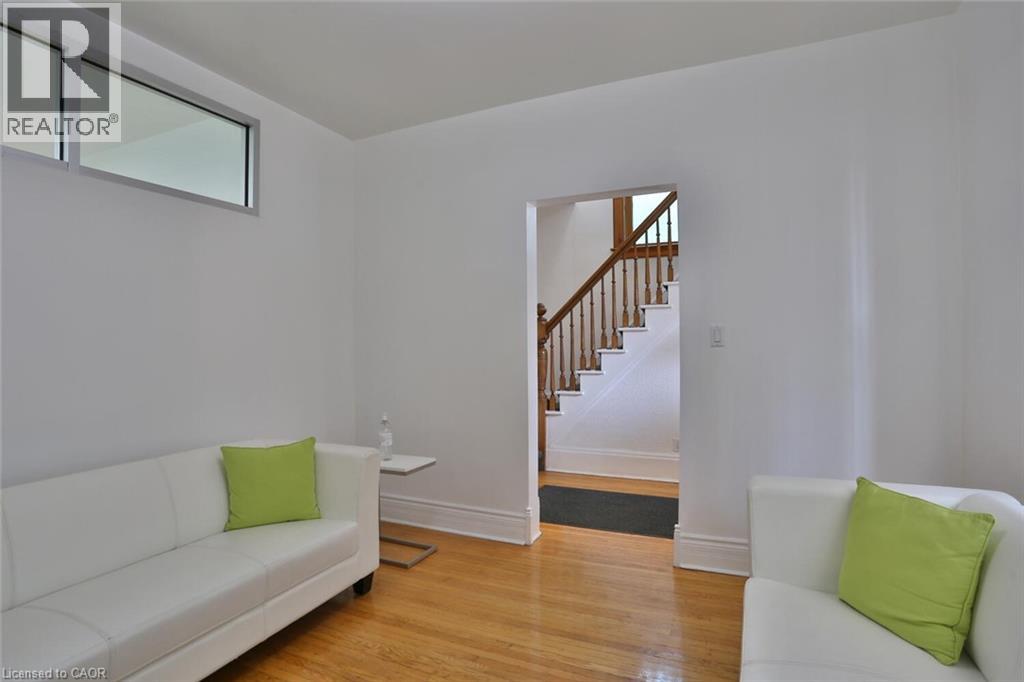 127 DUKE Street E, Kitchener, Ontario, N2H1A6 — Photo 11